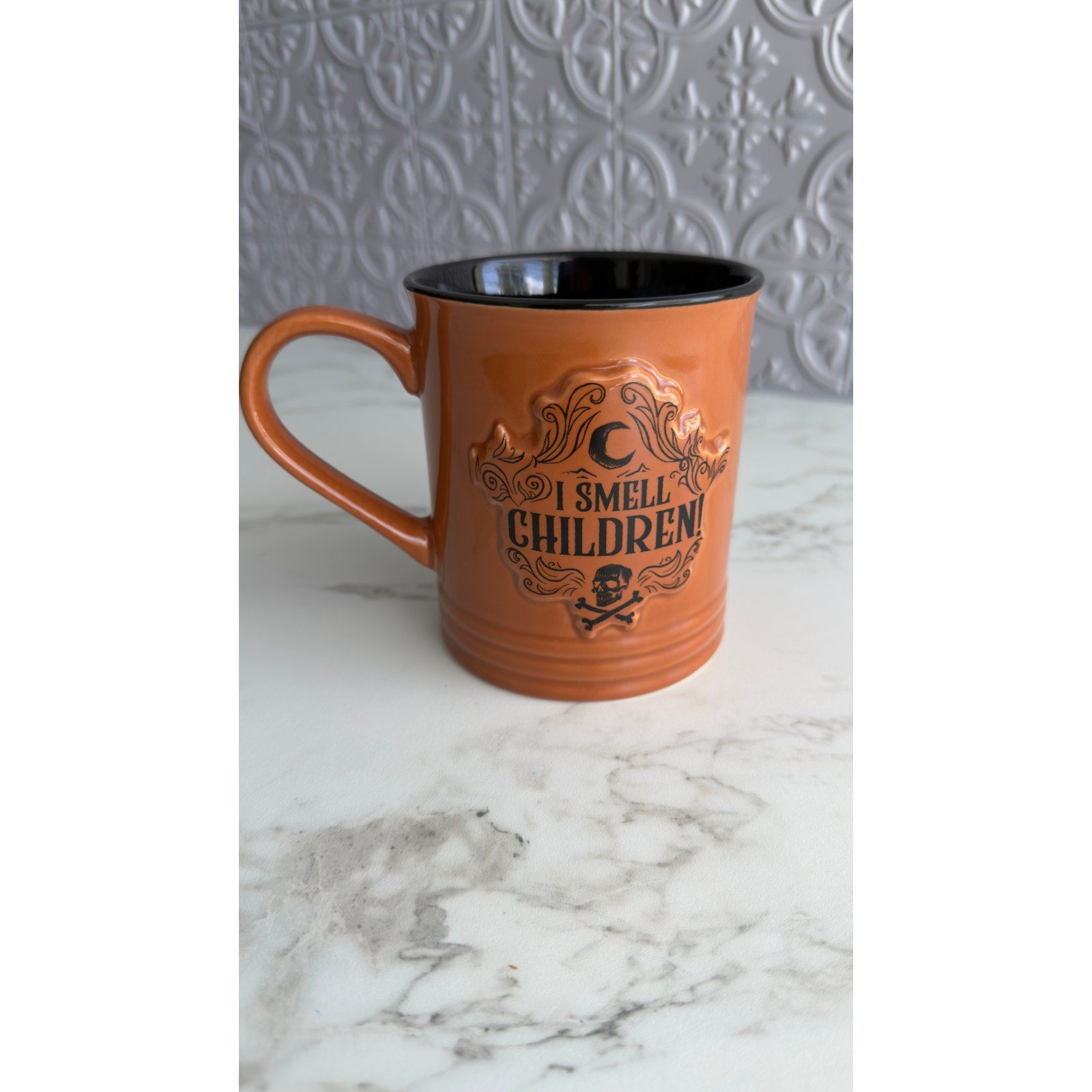 Disney Hocus Pocus Sanderson Sisters Mug I Smell Children Ceramic 16 oz NEW