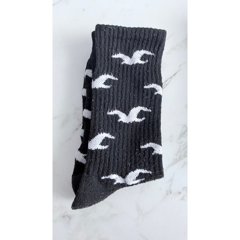 Hollister Men's Crew Socks 3-Pack Seagull Logo Black Maroon Grey Preowned
