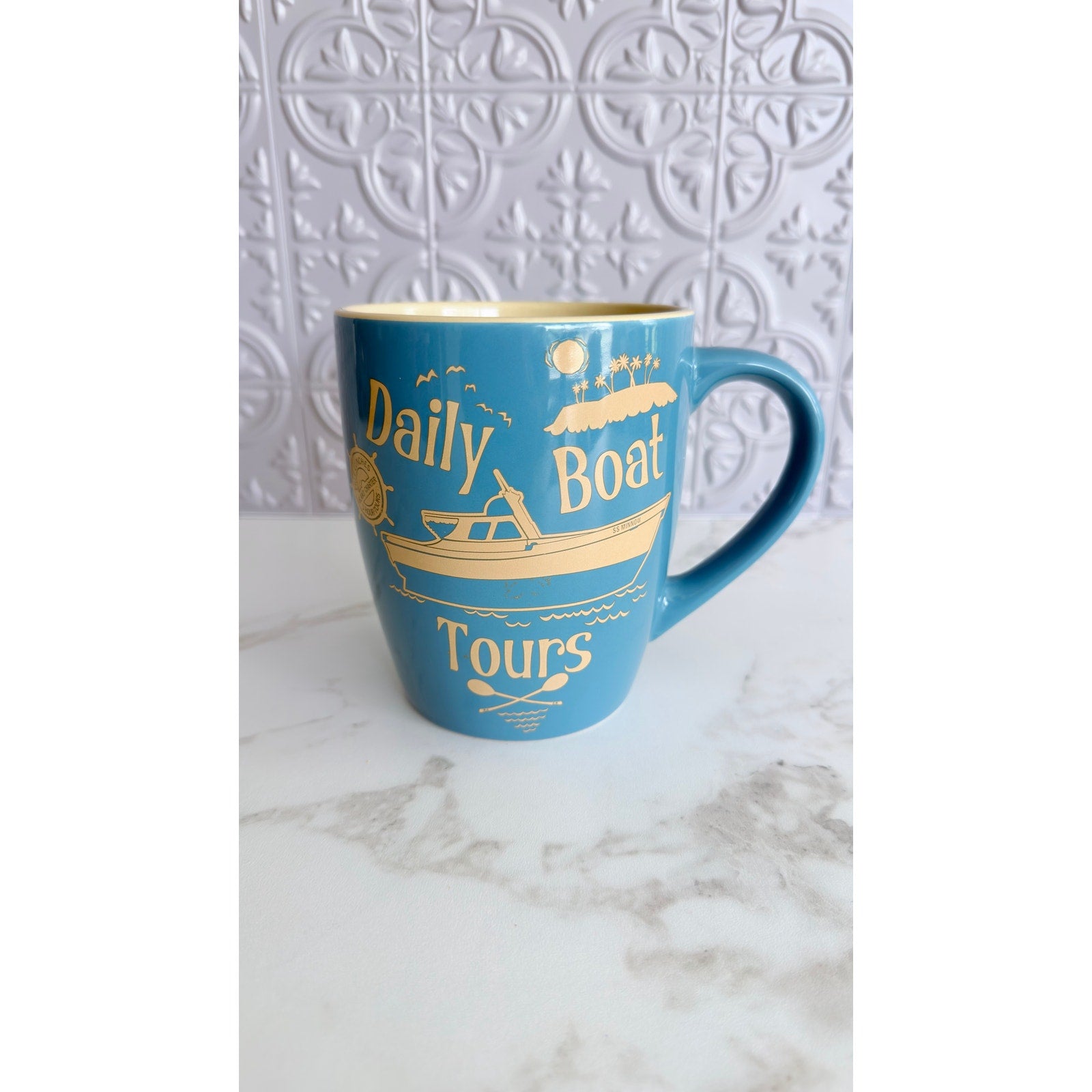 Gilligans Island Daily Boat Tours Jumbo Ceramic Mug 25 oz Silver Buffalo New