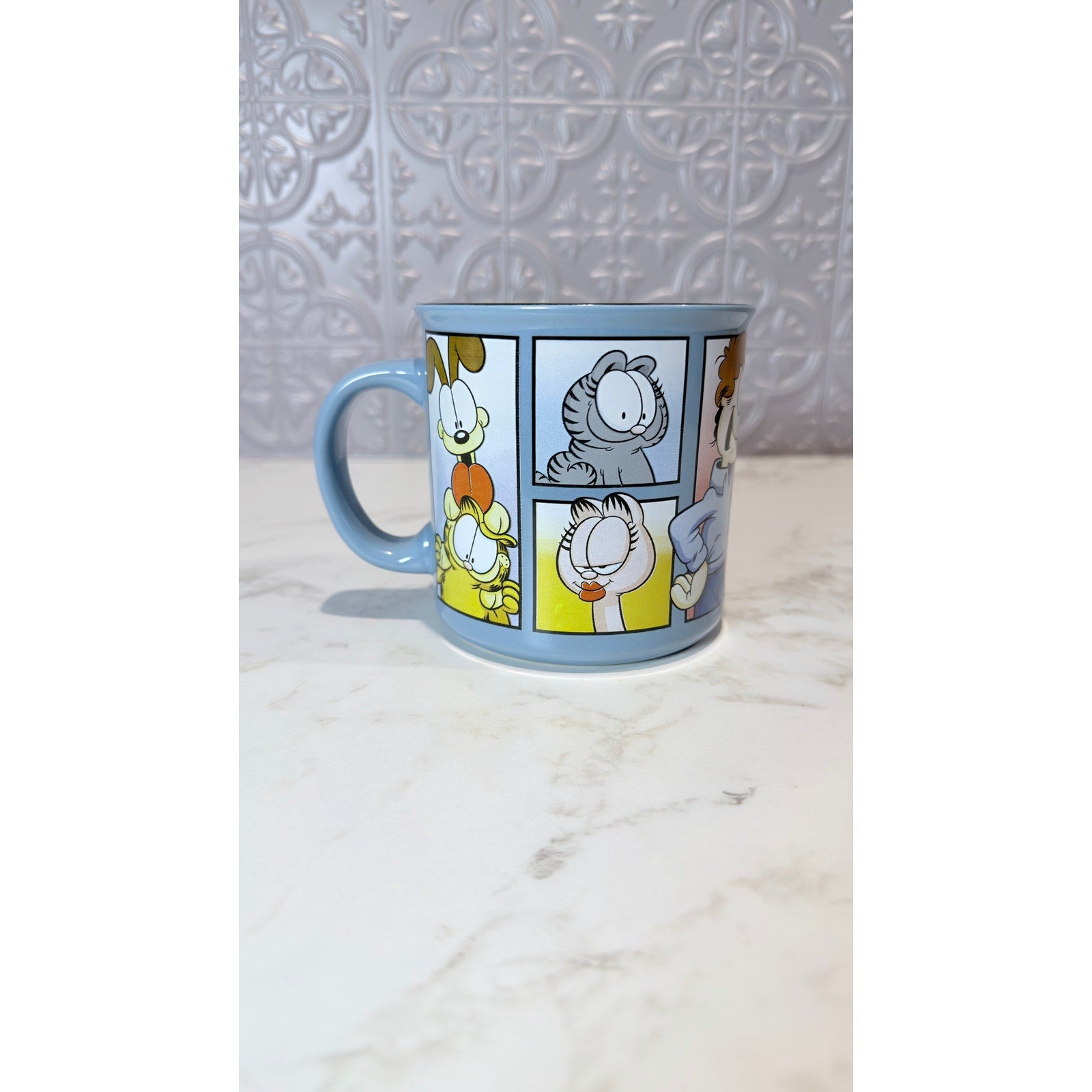 Garfield and Friends Comic Strip Blue Ceramic Mug (20 oz) NEW