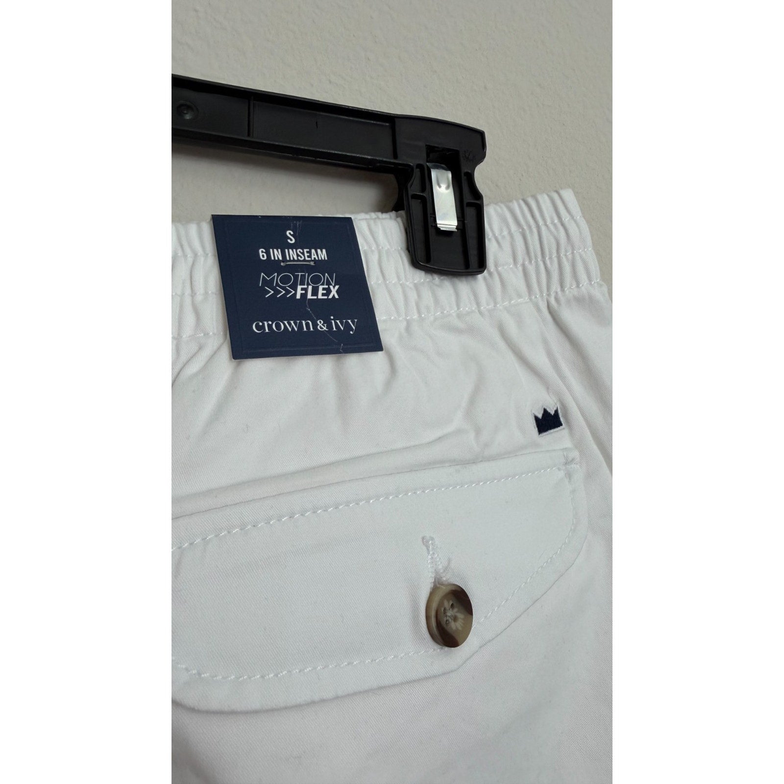 Crown & Ivy Men’s Motion Flex Shorts | White | Small (S) | 6” Inseam | NWT