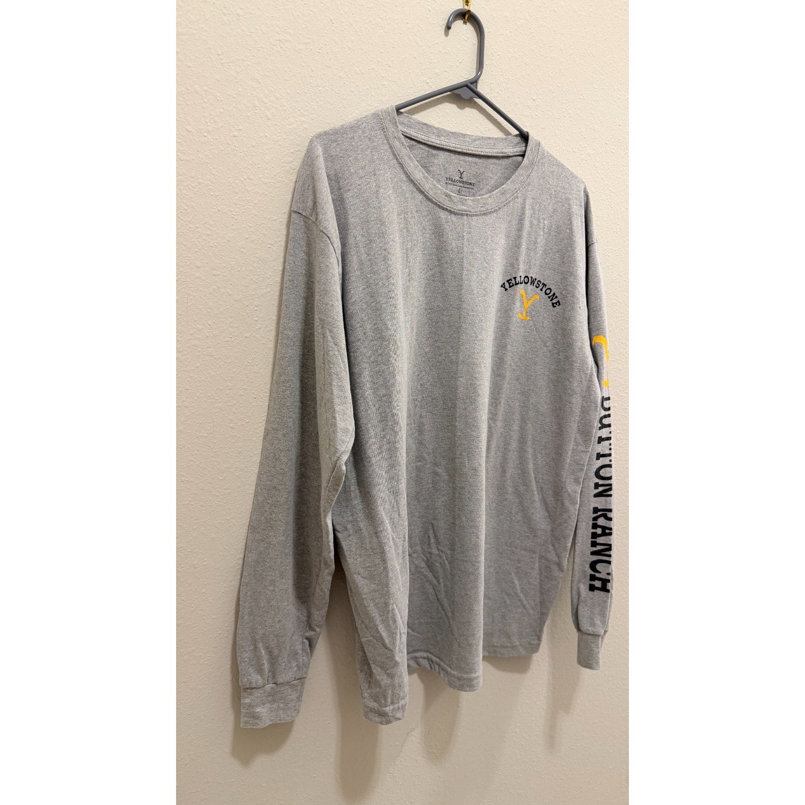 Yellowstone TV Show "Dutton Ranch" Long Sleeve Shirt - Men’s Large - Preowned
