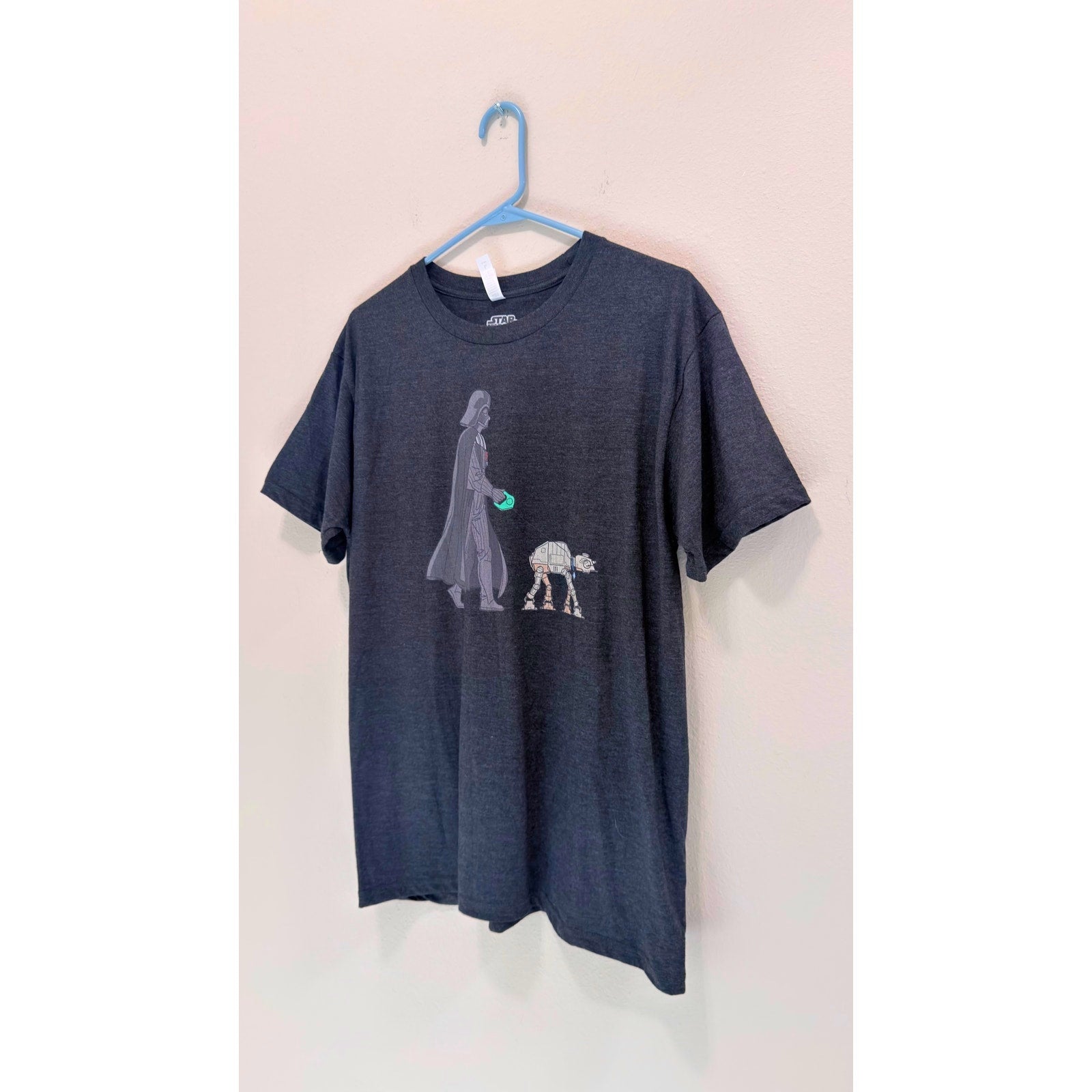 Disney Store Star Wars Darth Vader & AT-AT Graphic Tee – Large – NWT