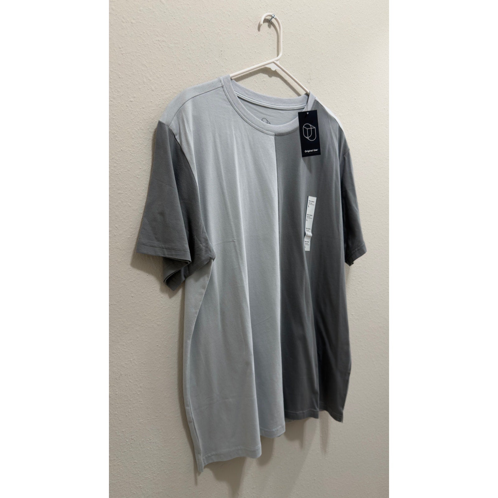 Original Use Men's Split Color Block Short Sleeve T-Shirt Size Large Grey NWT