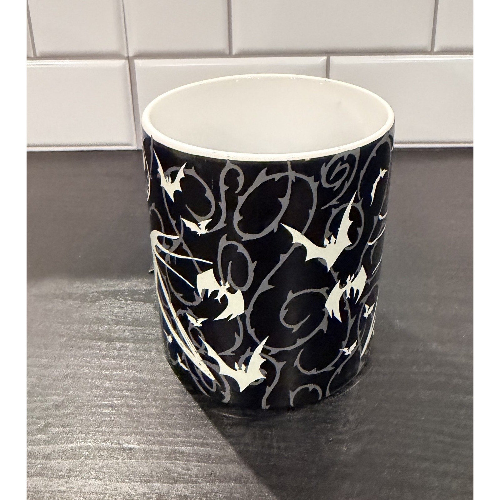 NEW Nightmare Before Christmas 20oz Glow-in-the-Dark Mug – Jack & Bats