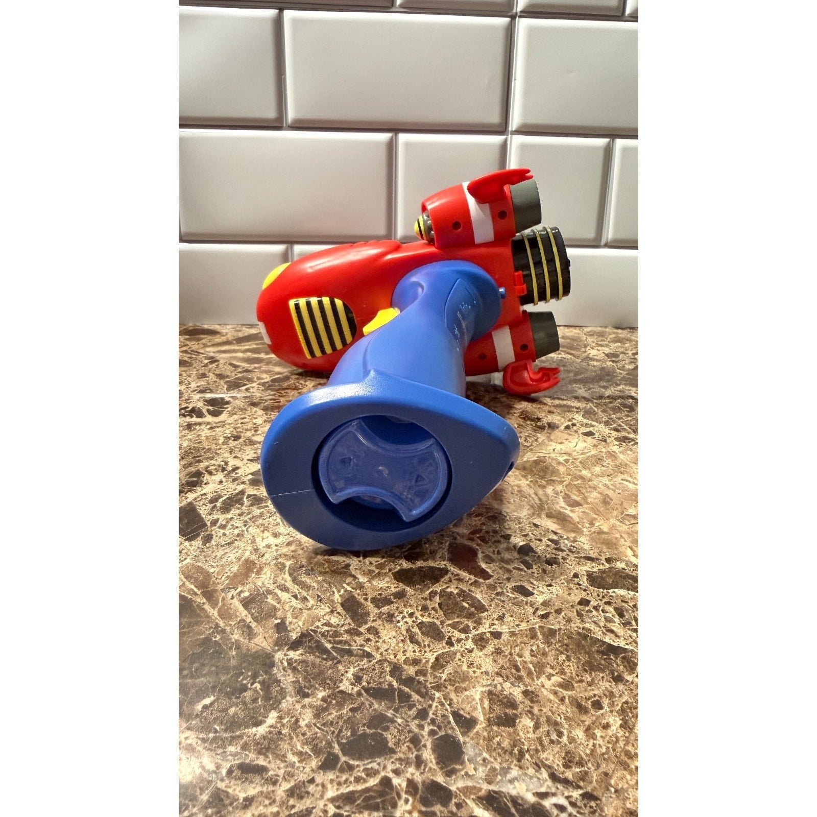 NWOT Disney Parks Stitch Spaceship Fog Mist Wand Lights Up, Speaks & Sprays Mist