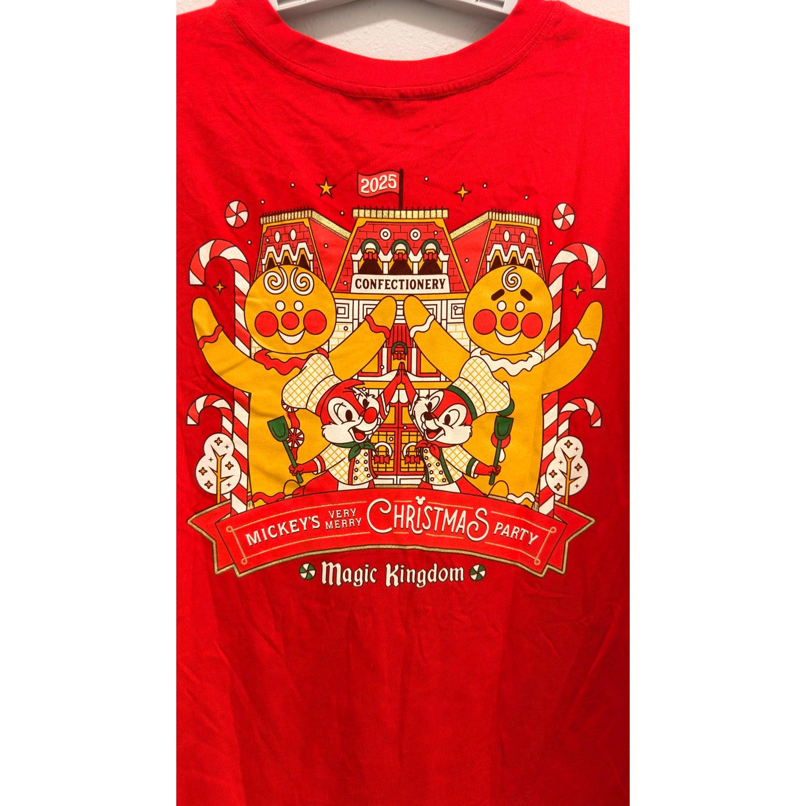 Disney 2025 Mickey's Very Merry Christmas Party Chip & Dale T-Shirt NWT Large