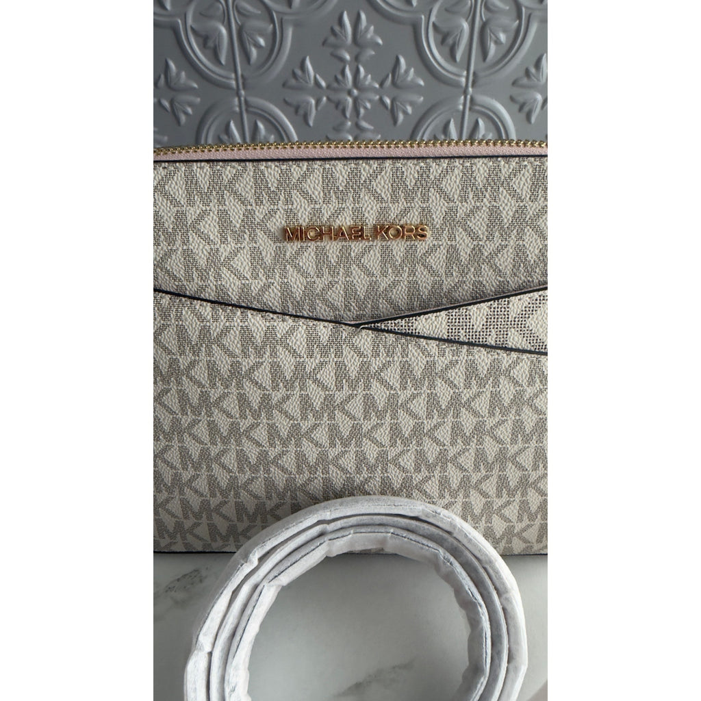 Michael Kors Jet Set Travel Medium Dome Crossbody Bag Vanilla / Powder Pink NWT