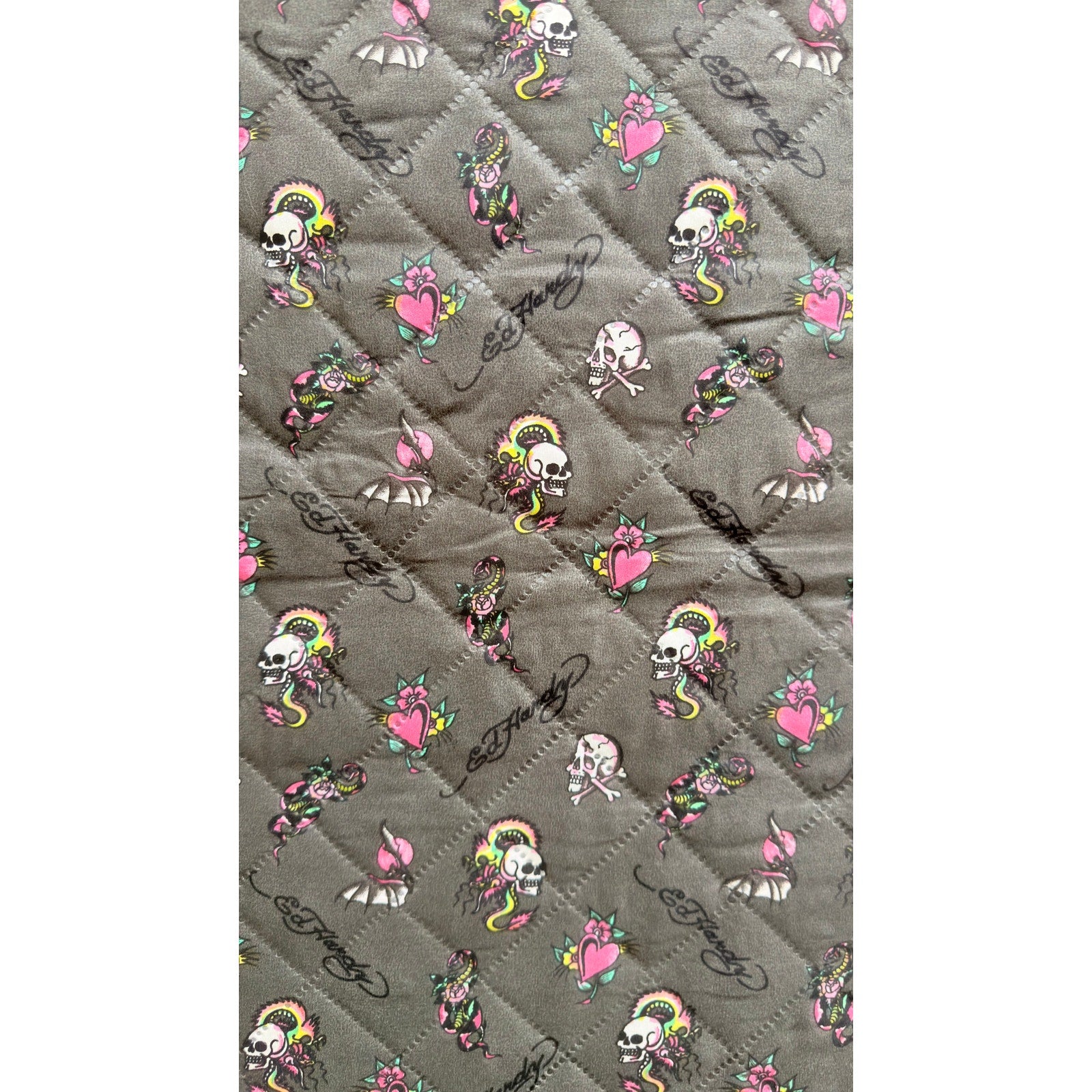Ed Hardy 3 Piece Full/Queen Quilt Set Skulls Hearts Tattoo Grey Pink NWT