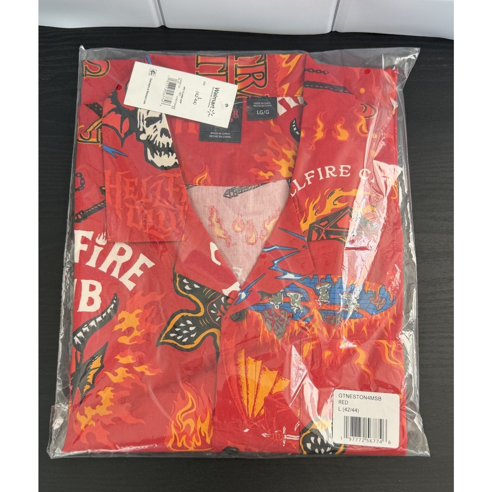 NEW Stranger Things Hellfire Club All-Over Print Button-Up Shirt (Men's Large)