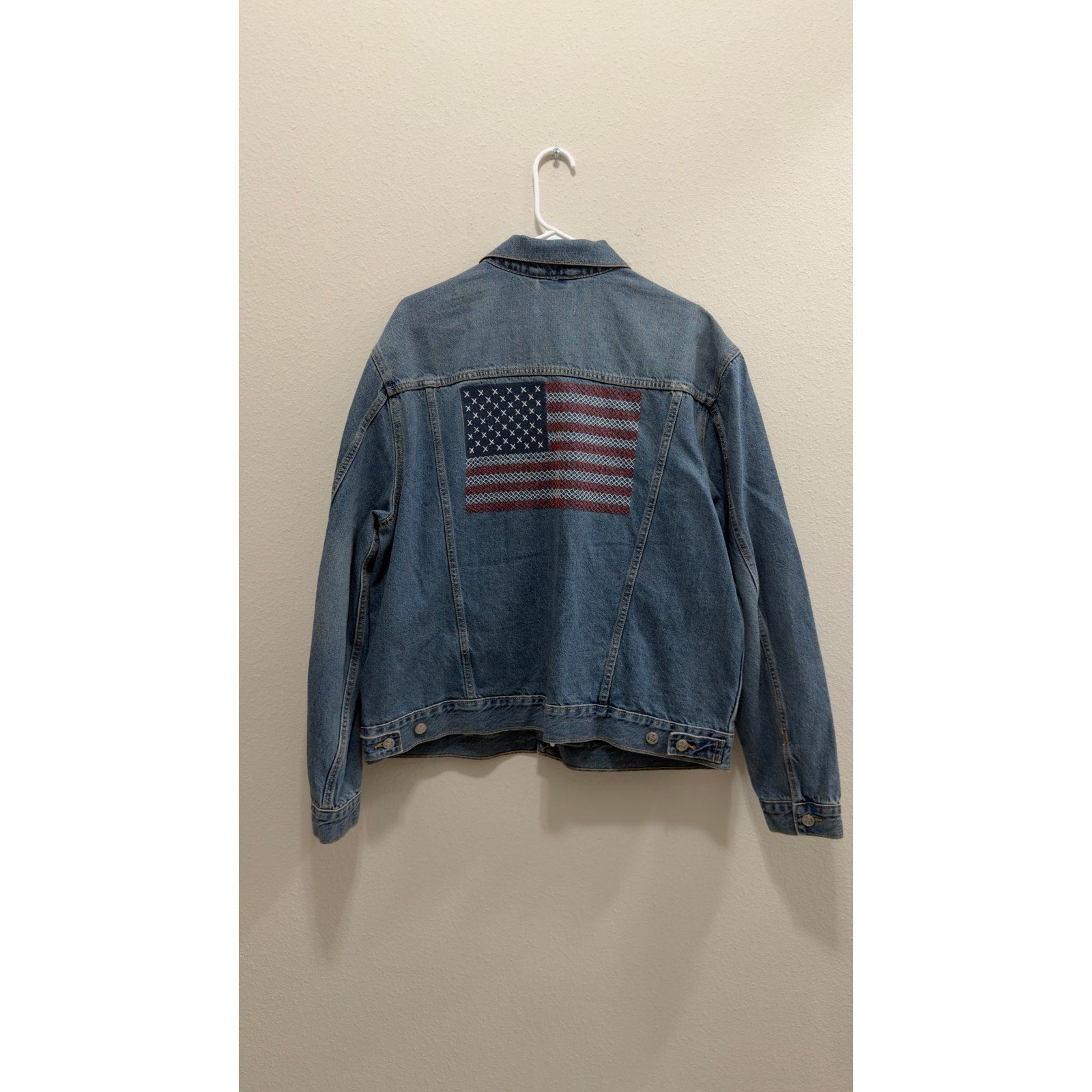 NWT Old Navy x Disney Men's Mickey Mouse Americana Denim Trucker Jacket XL