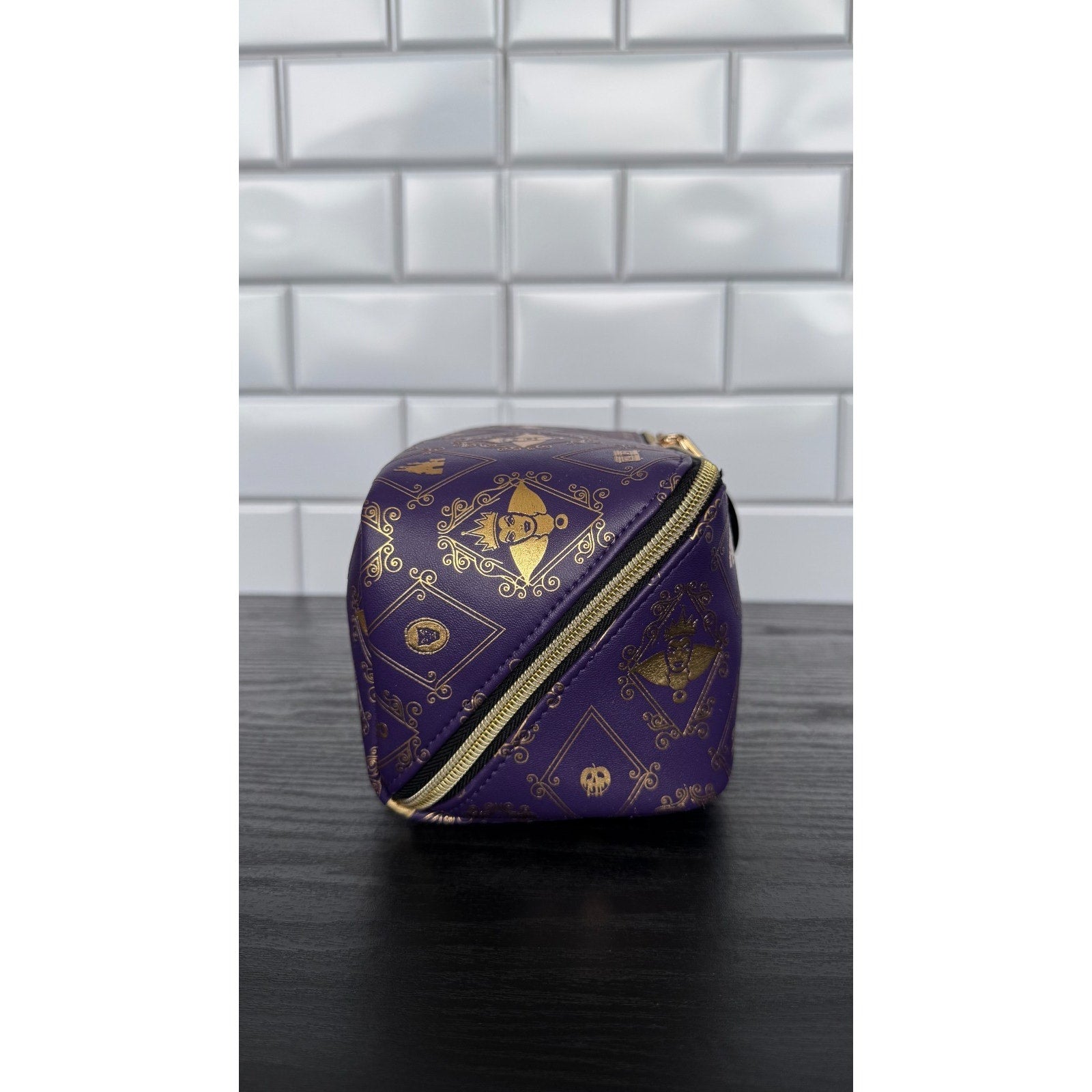 Bath & Body Works Disney Villains Evil Queen Cosmetic Bag NWT