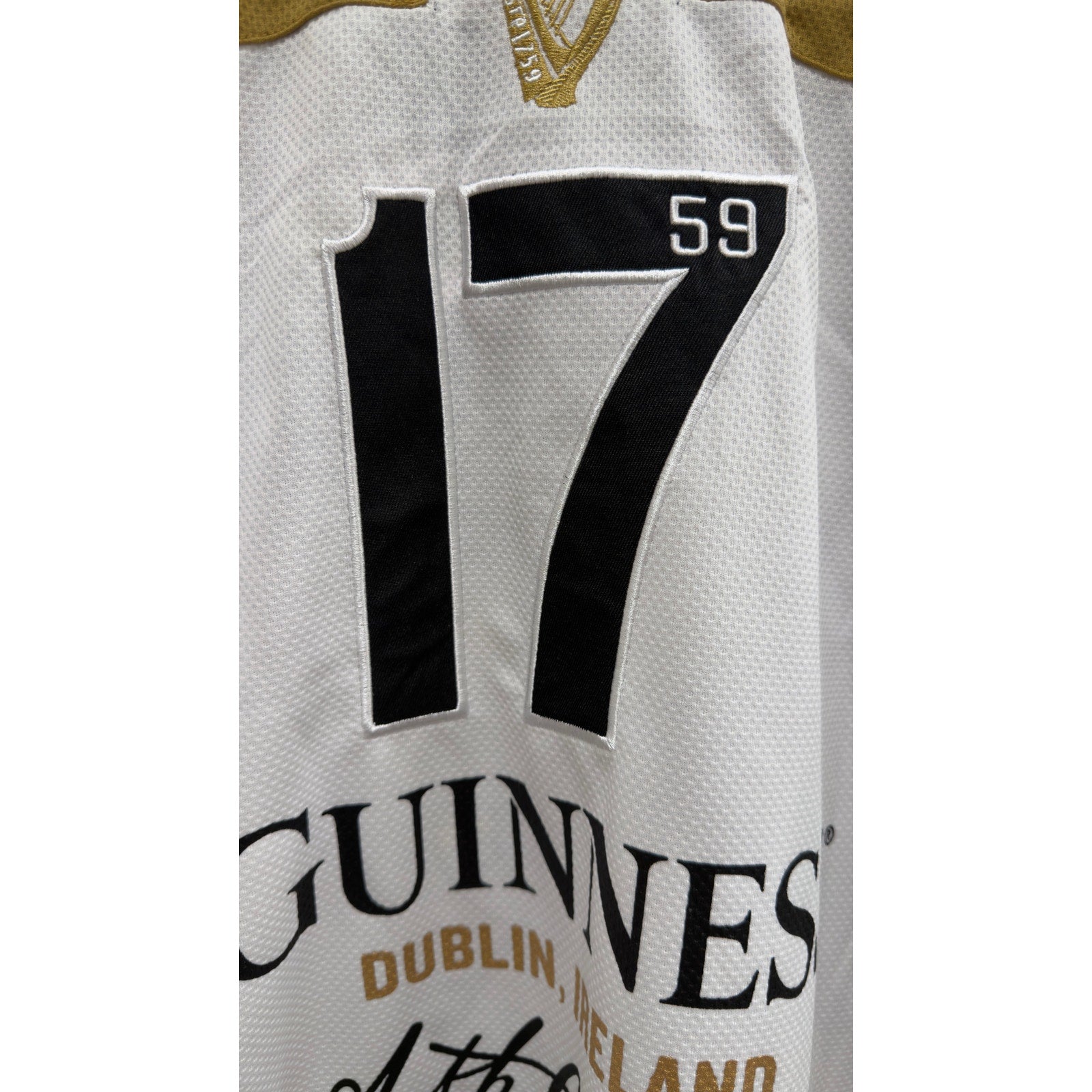 Guinness Toucan Hockey Jersey Men's Medium NWT St James's Gate Dublin 1759