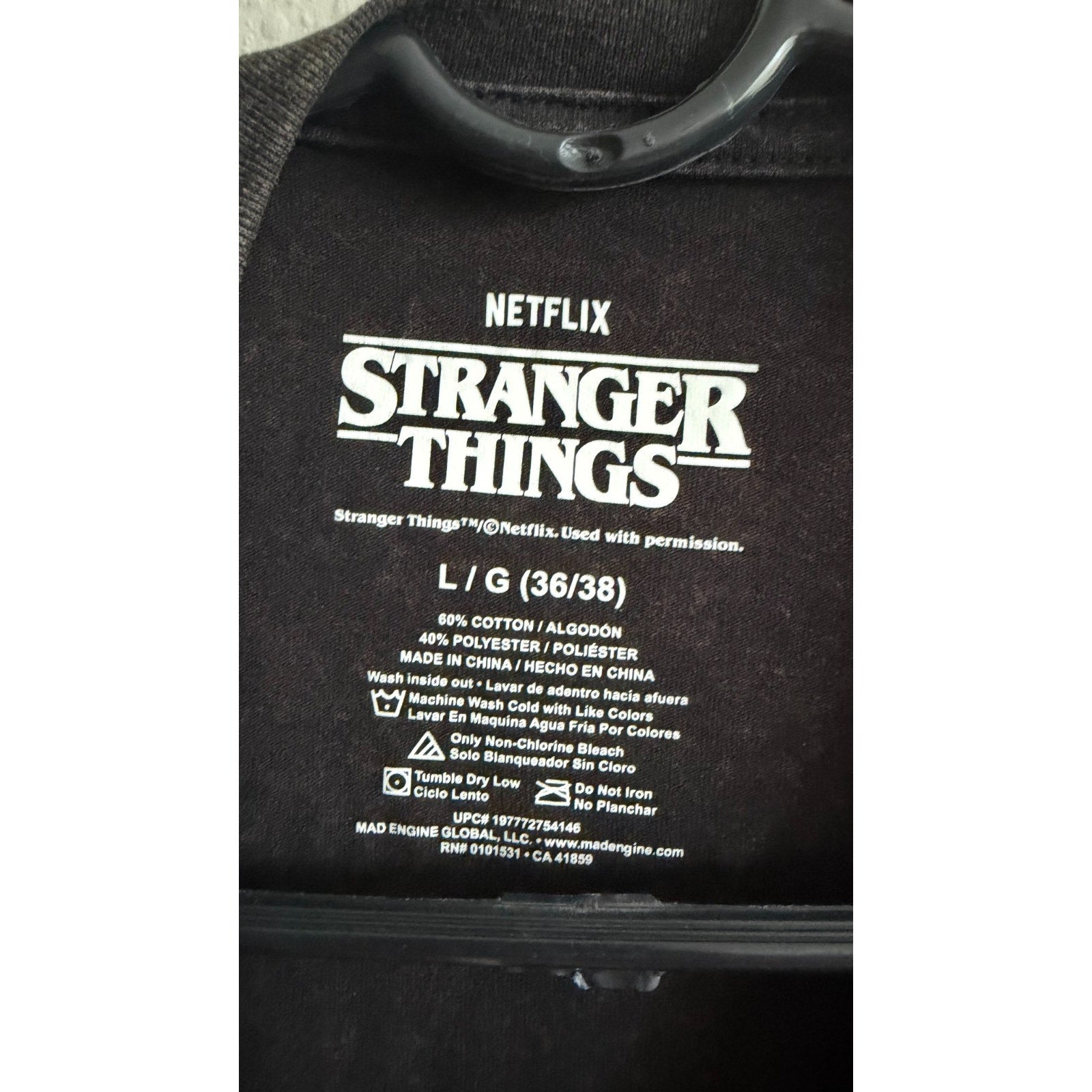 Stranger Things Hellfire Club Valentine’s Day Graphic Tee – Large