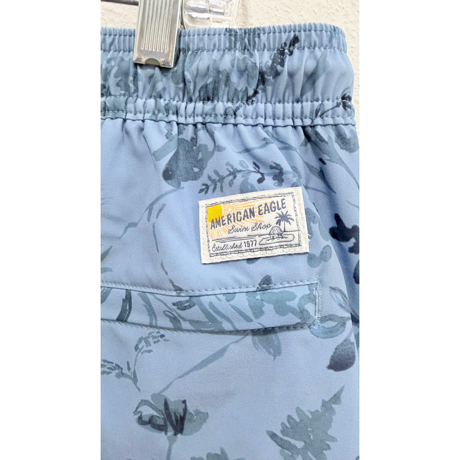 American Eagle Swim Shop Men's Floral Swim Trunks – Large NWOT