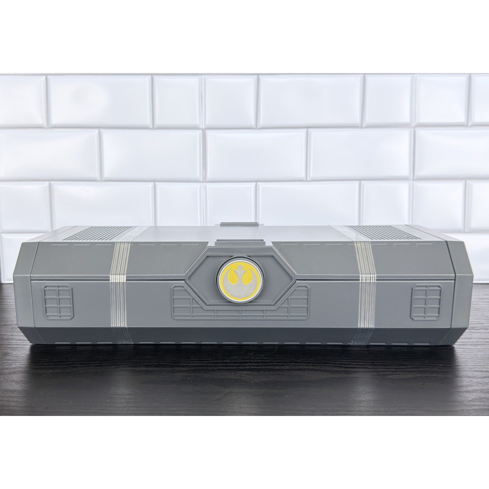 NEW! Rey Skywalker Legacy LIGHTSABER Hilt – Star Wars: Galaxy's Edge