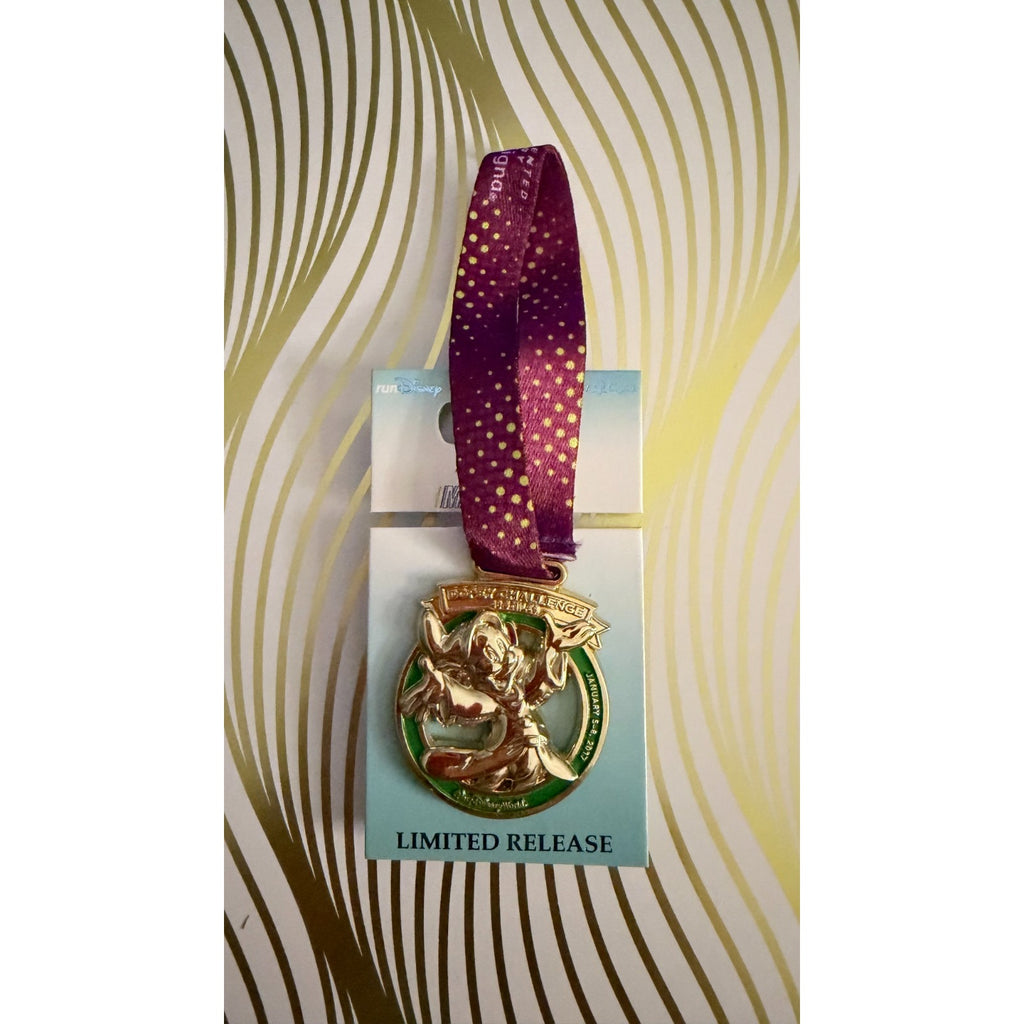 Disney Parks 2017 runDisney Marathon Weekend DOPEY CHALLENGE Medal Pin NEW