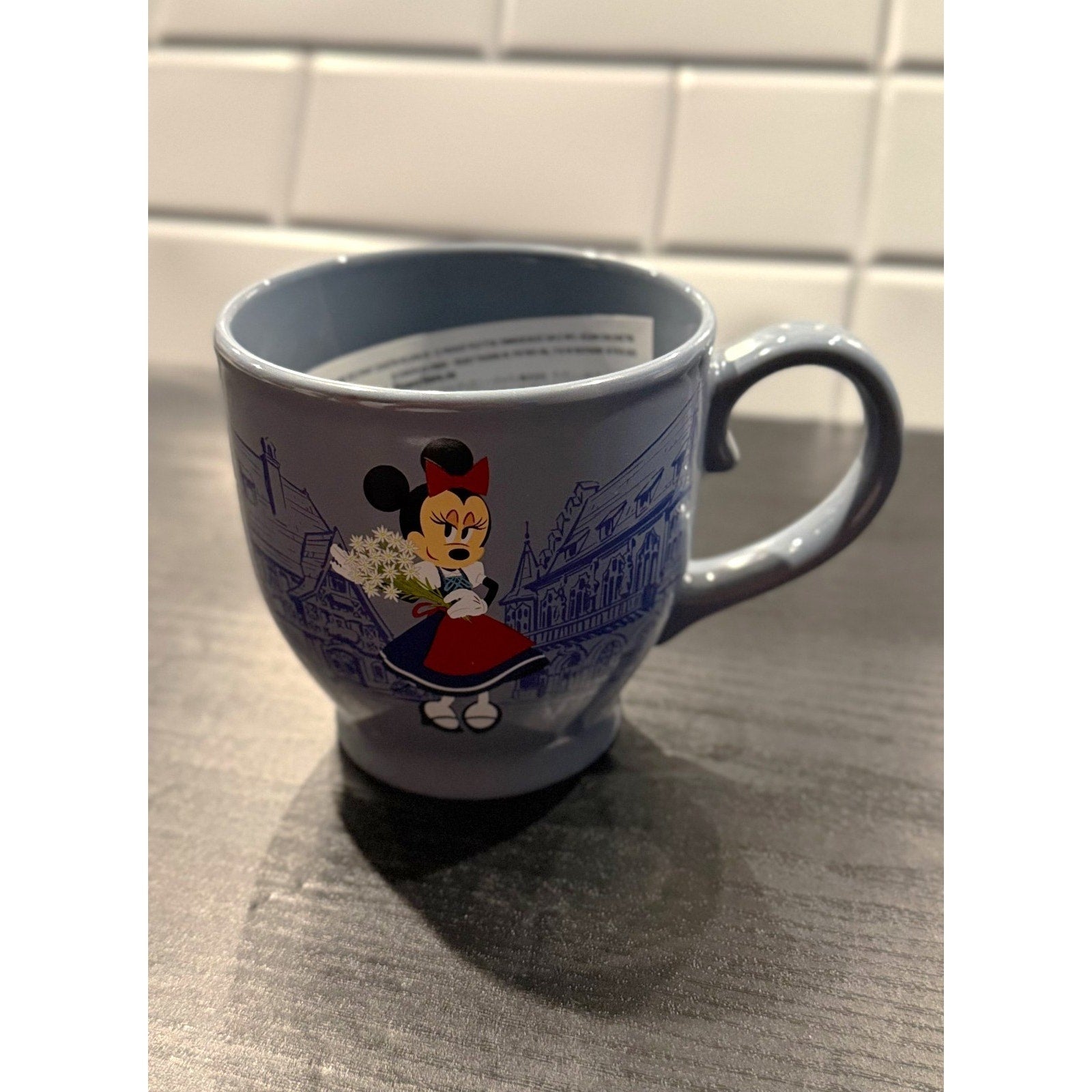NEW Disney Coffee Mug - EPCOT Germany Pavilion - Minnie in Deutschland