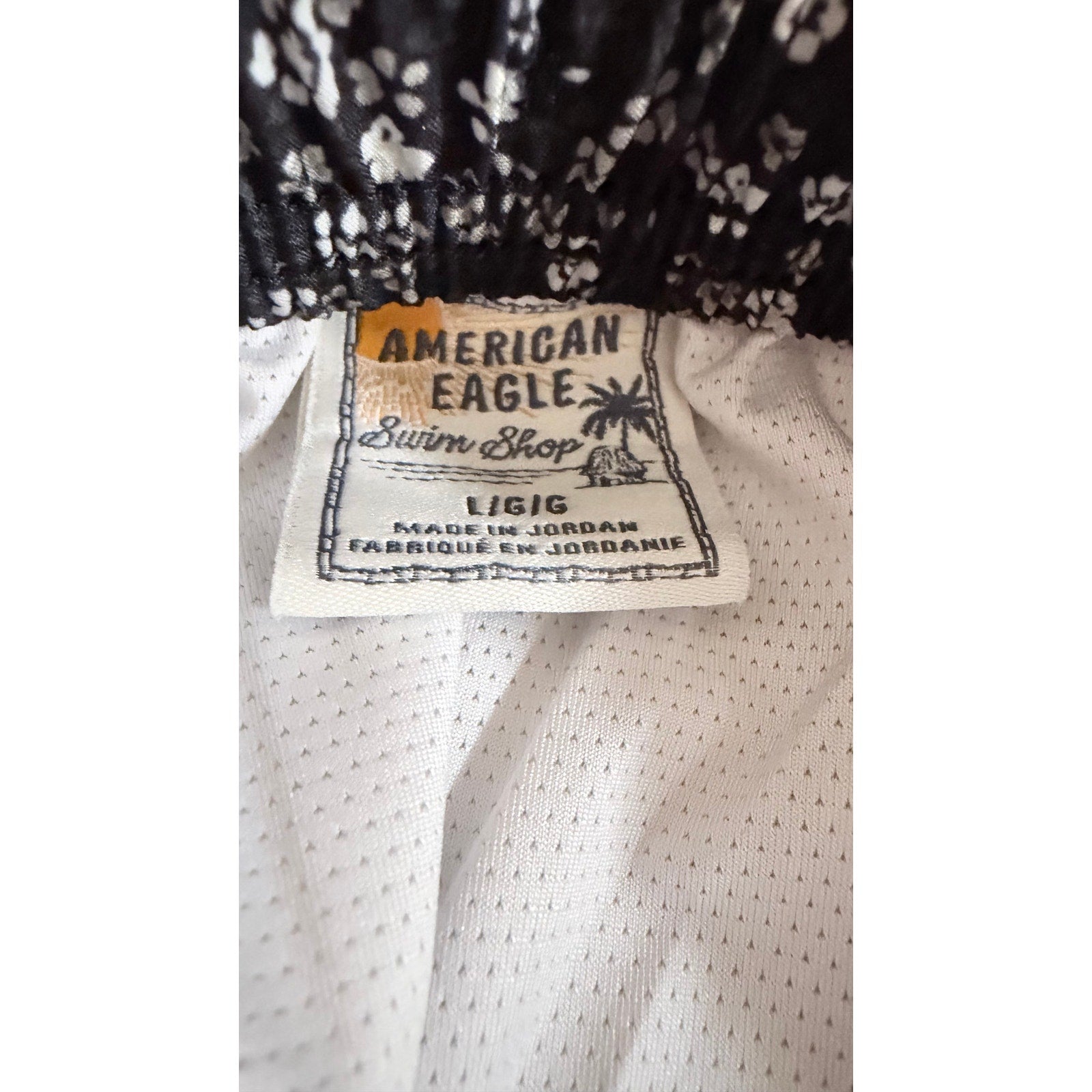 American Eagle Swim Shop Men's Floral Swim Trunks – Large NWOT