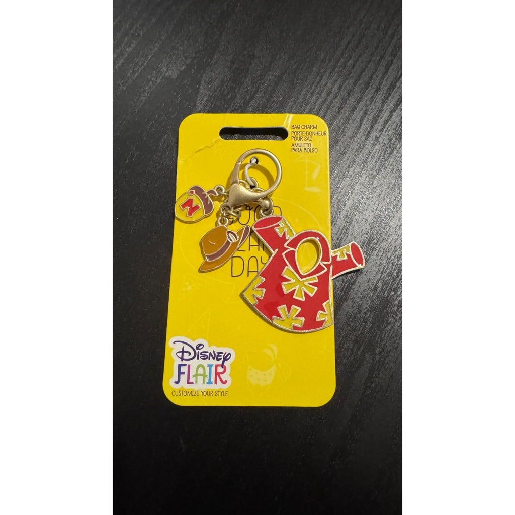 Disney Flair The Recuse Rangers Chip & Dale Acorn Hat Bag Charm/Keychain NWT