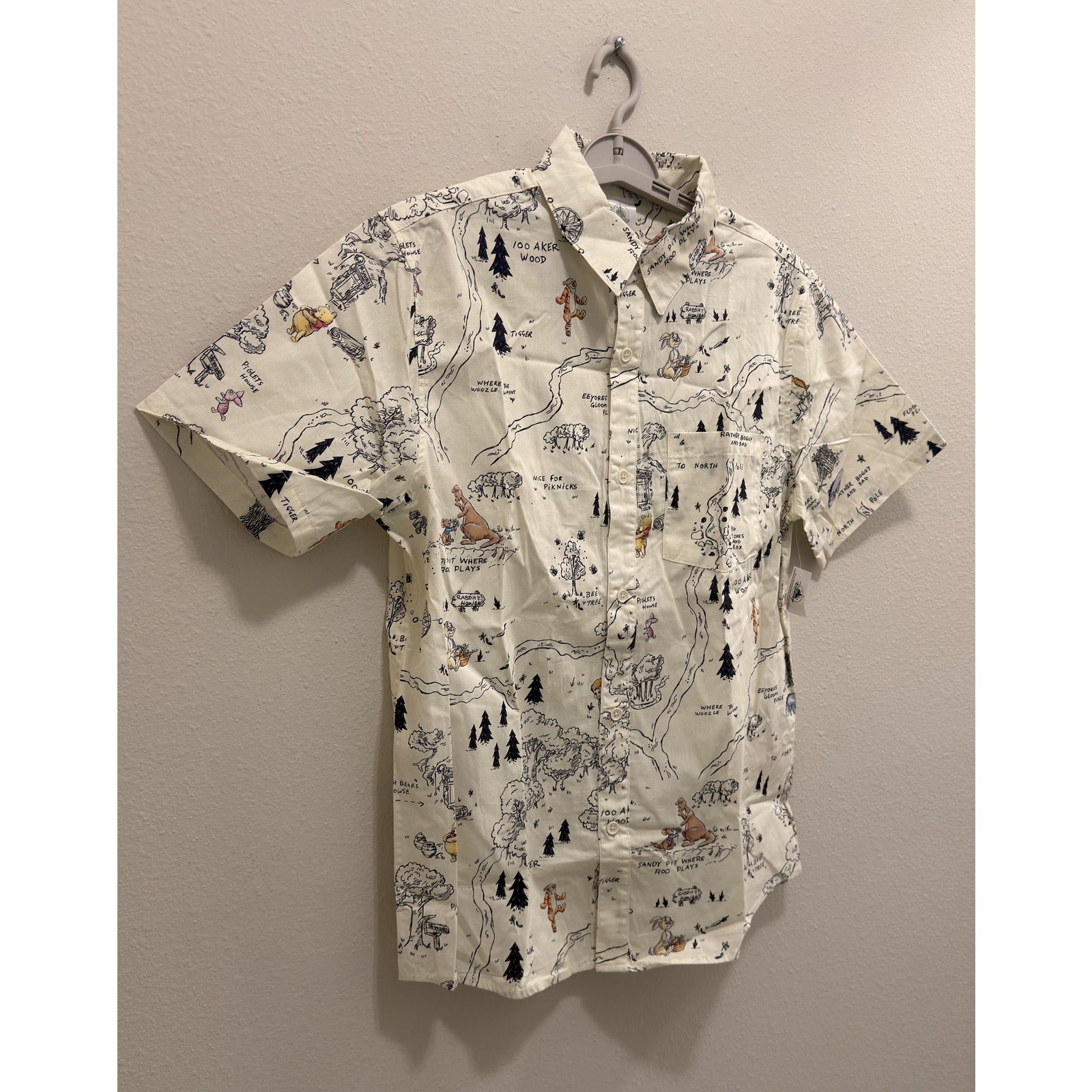 Disney Parks Winnie the Pooh Hundred Acre Wood Map Adult Camp Shirt Medium NWT