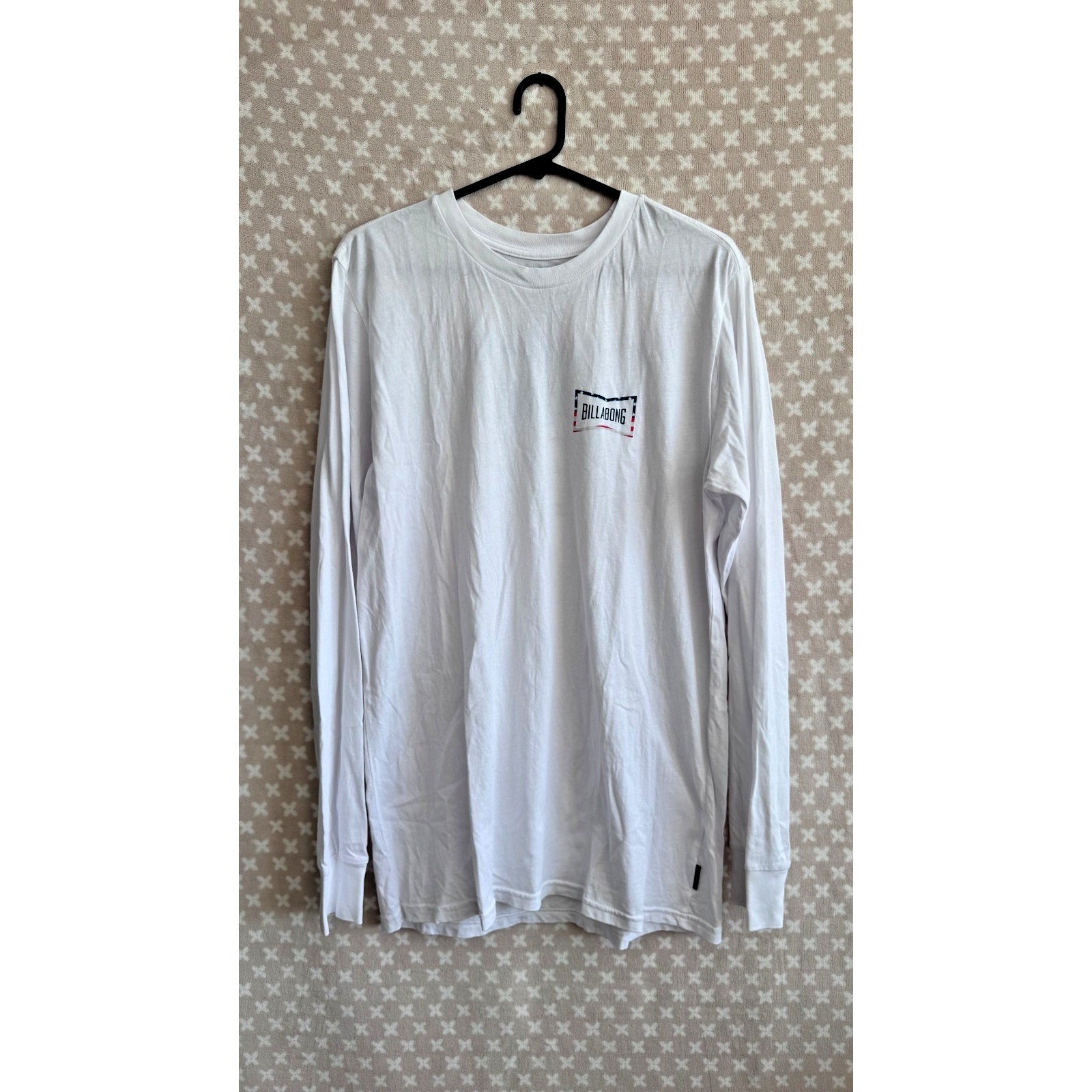 Billabong Men's Long Sleeve T-Shirt | Pre-Owned Surf wear Large