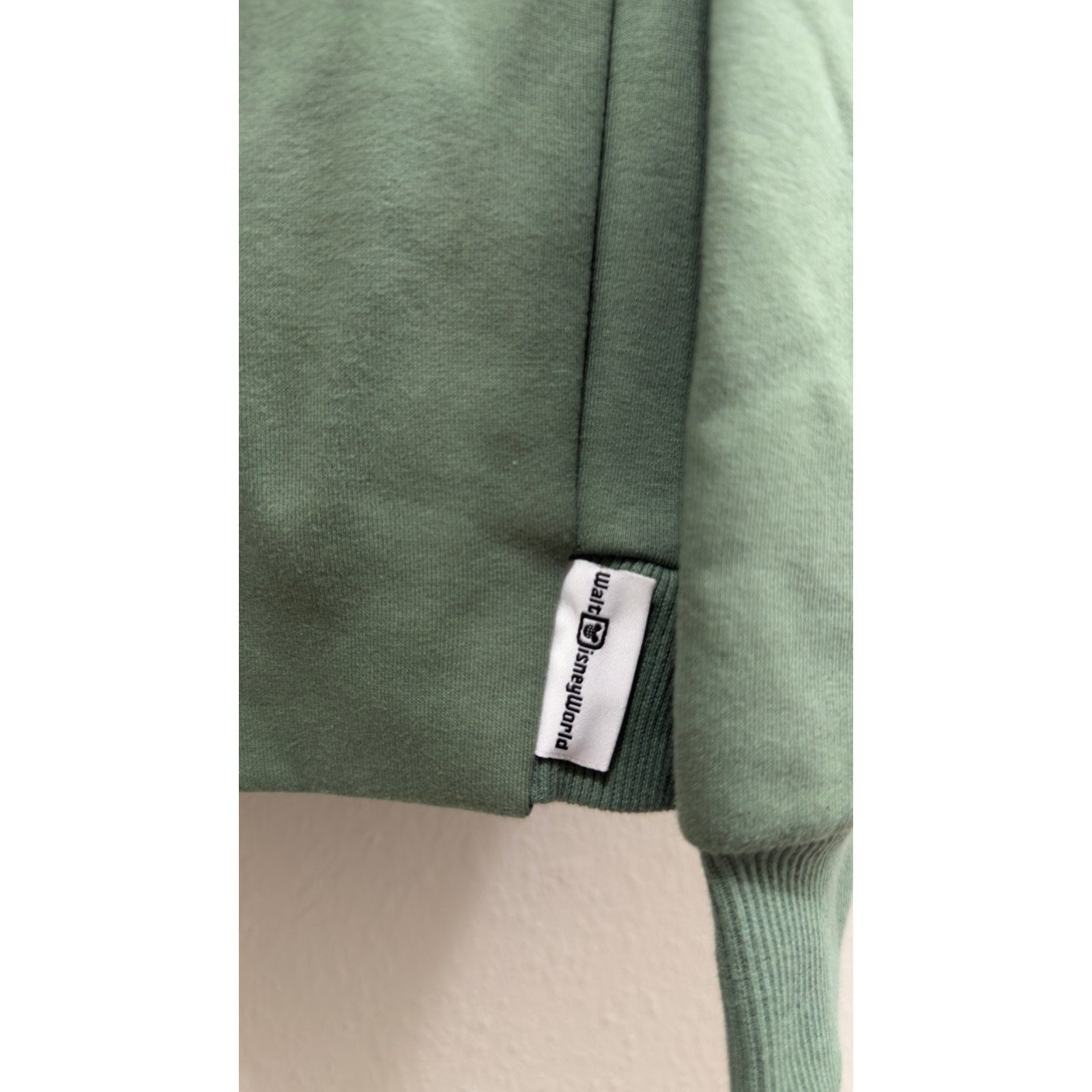 Walt Disney World Green Black Heritage Logo Full-Zip Hoodie NWT Medium