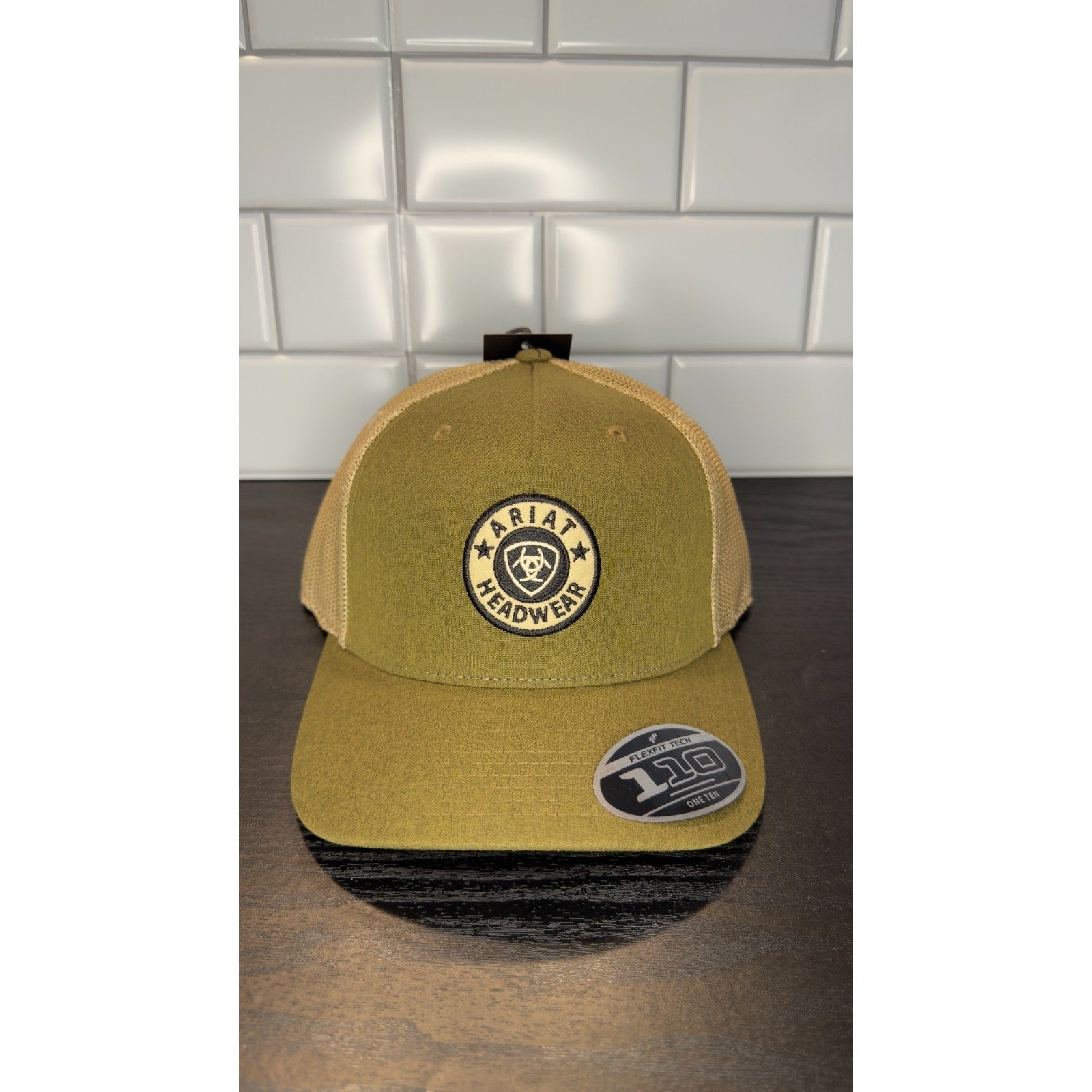 Ariat Men’s Aztec Longhorn Mesh Snapback Trucker Cap NWT