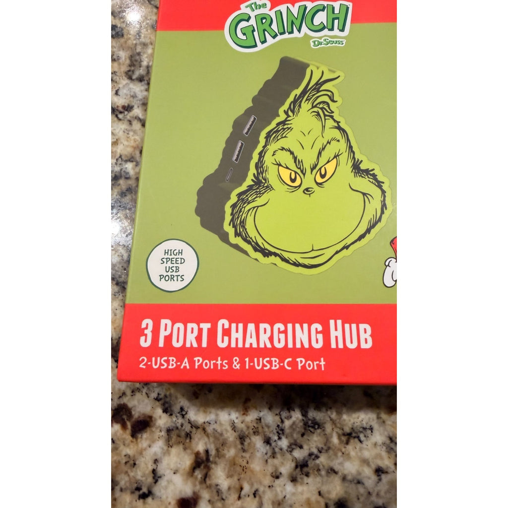NWT CultureFly The Grinch 3-Port Charging Hub