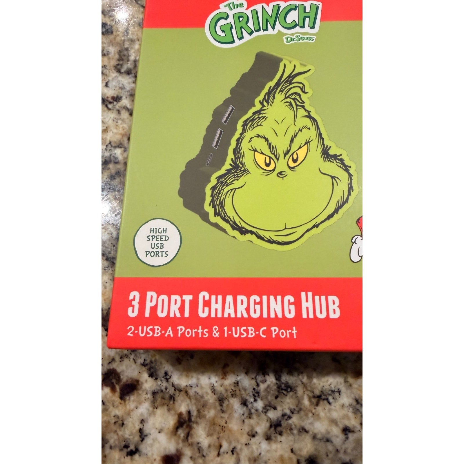 NWT CultureFly The Grinch 3-Port Charging Hub