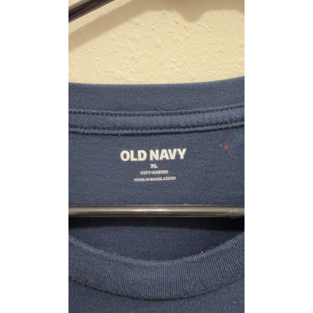 Old Navy "Holly Jolly" Christmas Graphic T-Shirt Men's Size XL Navy Blue