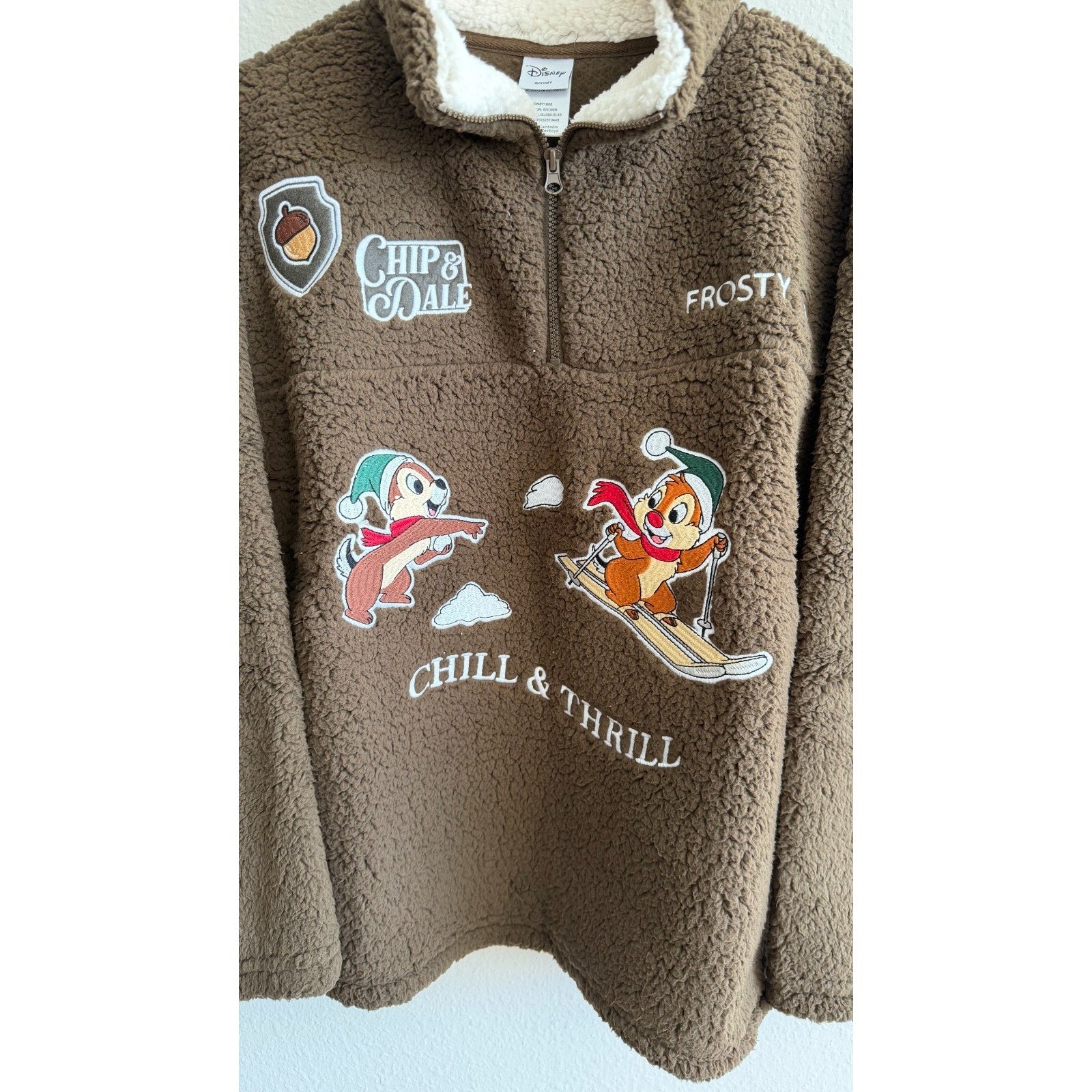 NEW Disney Women's Chip 'n Dale Winter Sherpa Pullover Adult Large