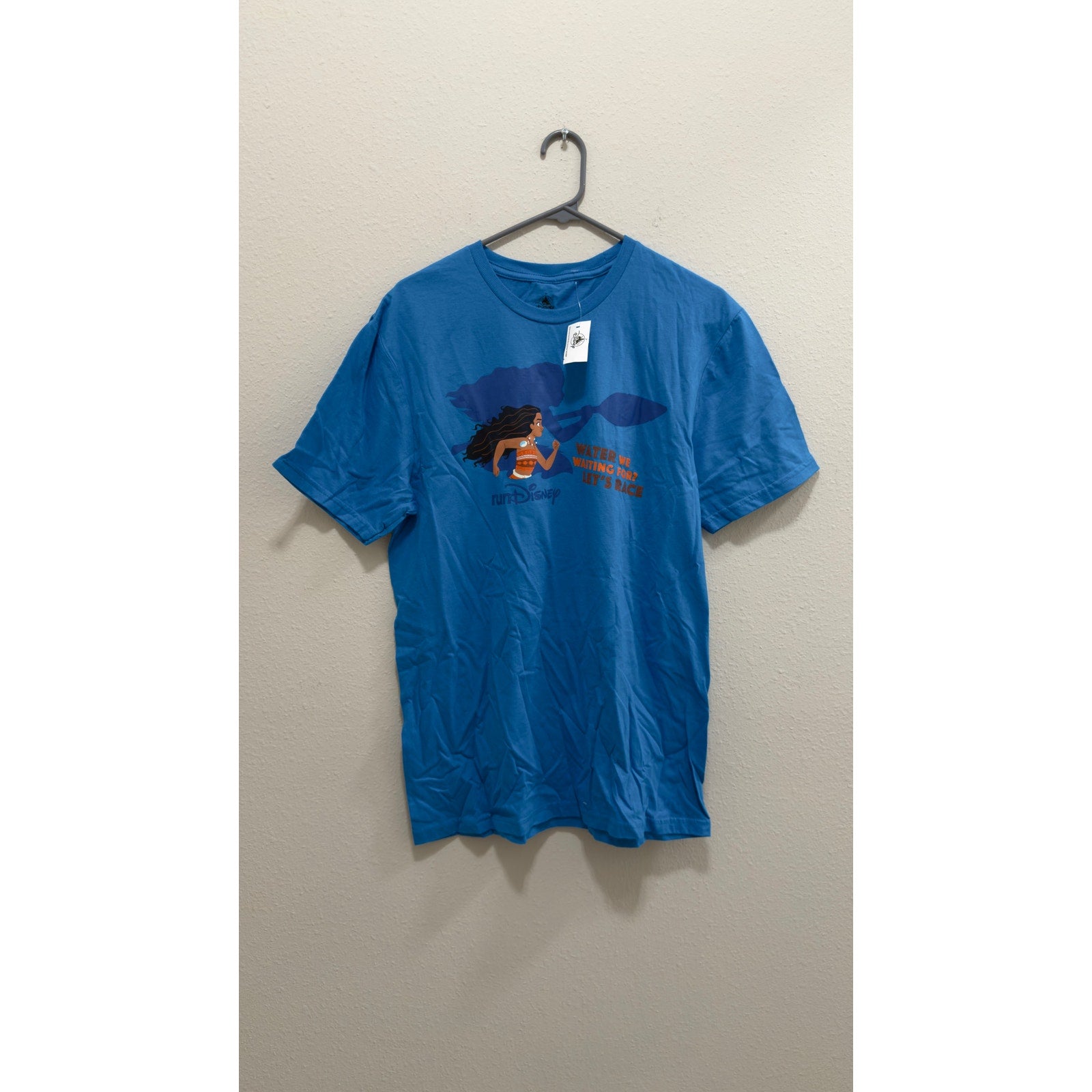 runDisney 2026 Princess Half Marathon Weekend Moana 10K Shirt Medium NWT
