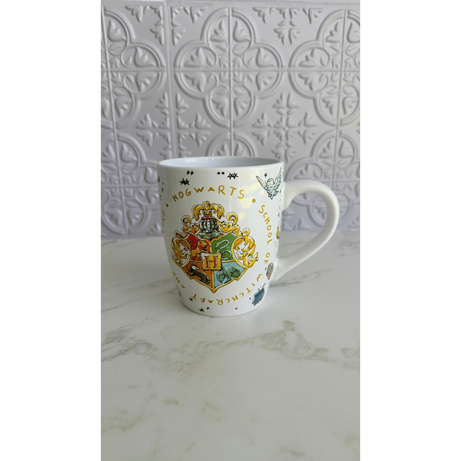 Harry Potter Hogwarts Crest Ceramic Coffee Mug 25oz Silver Buffalo New