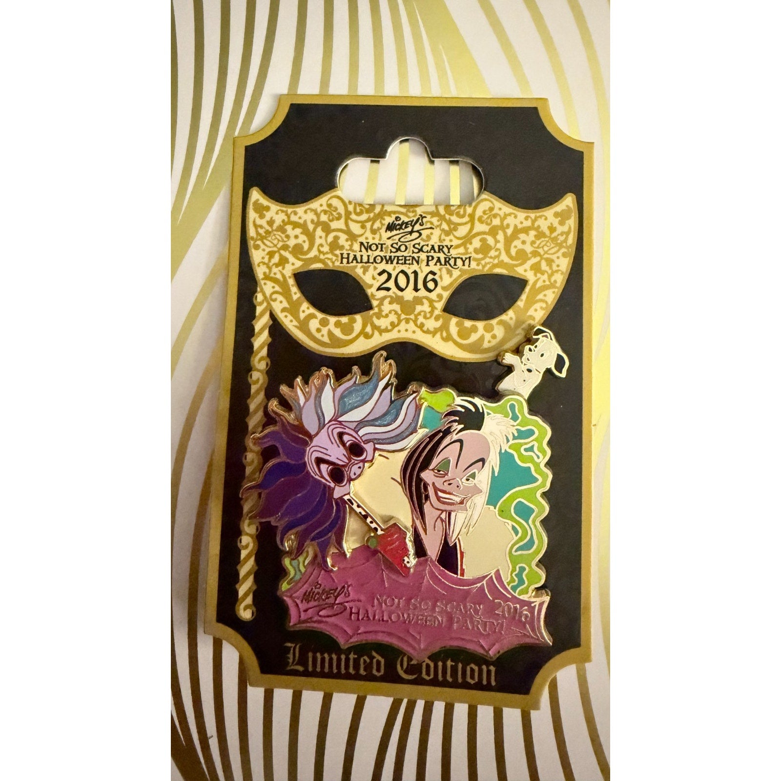 Disney Parks 2016 Mickey’s Halloween Party Cruella de Vil 3D Slider Pin