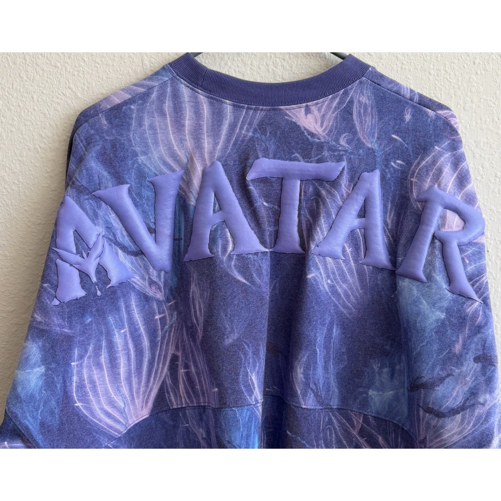 NWT Disney Parks x Spirit Jersey Animal Kingdom Pandora Avatar - Large