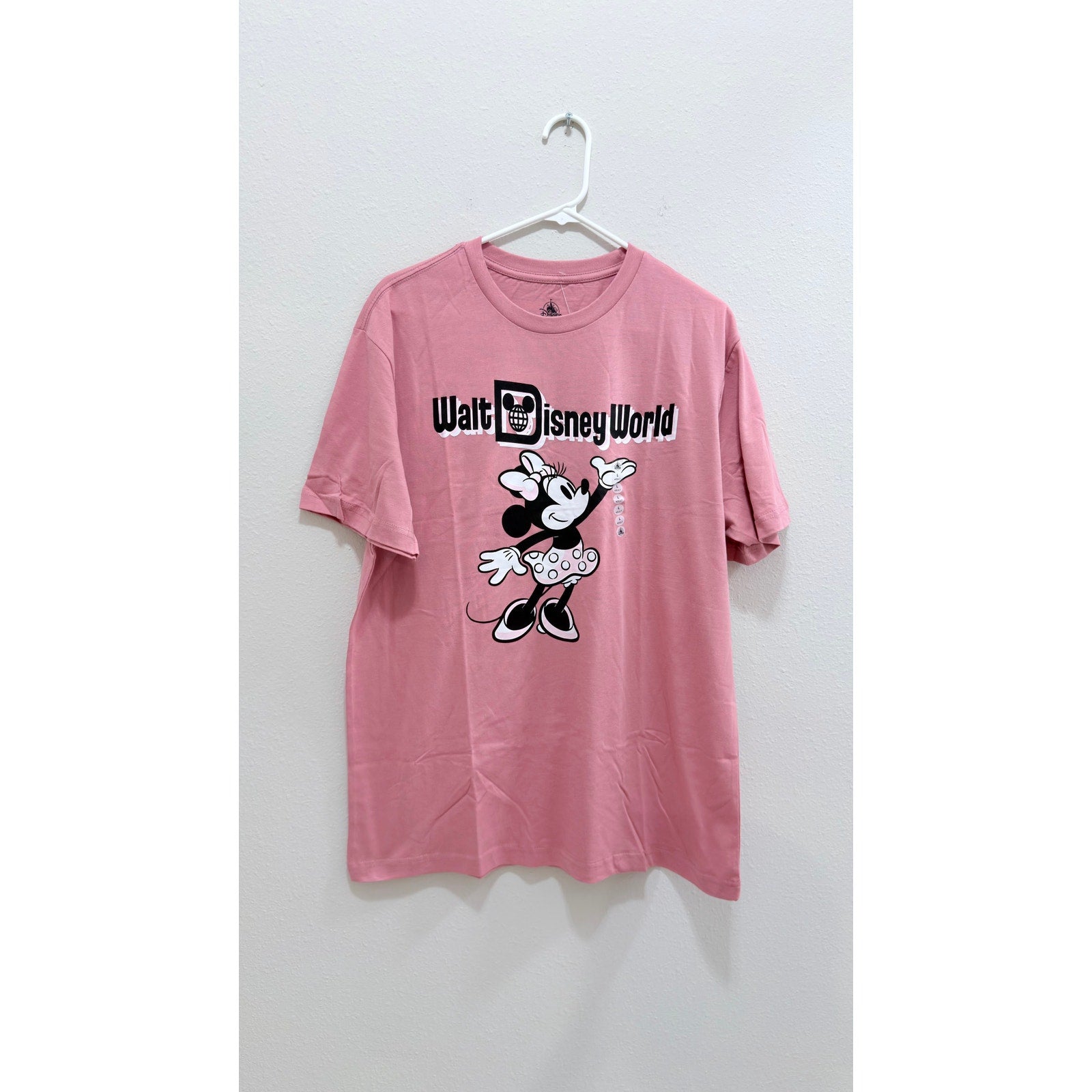 NWT Walt Disney World Minnie Mouse Graphic Tee - Large