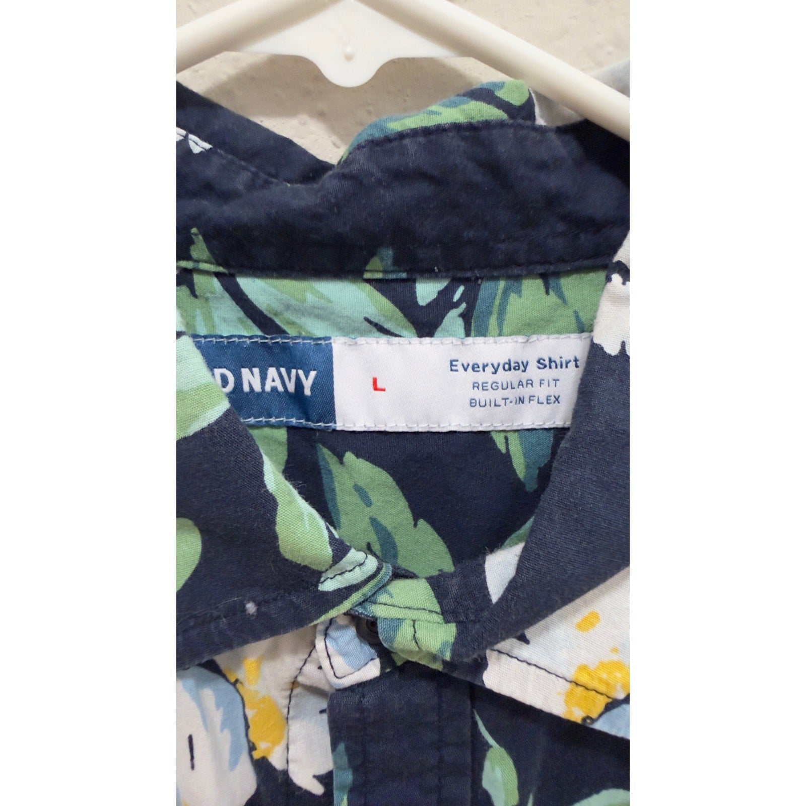 Old Navy Men’s Floral Short Sleeve Button Down Shirt Built-In Flex Navy Large