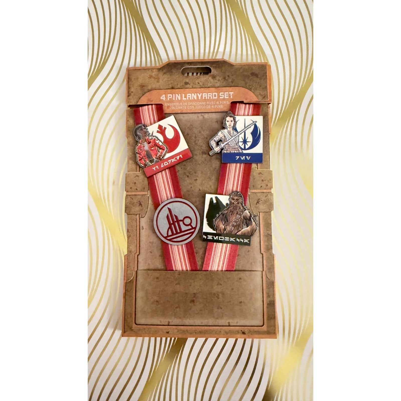 Disney Pins Star Wars Galaxy's Edge Starter Trading Pin Lanyard Set