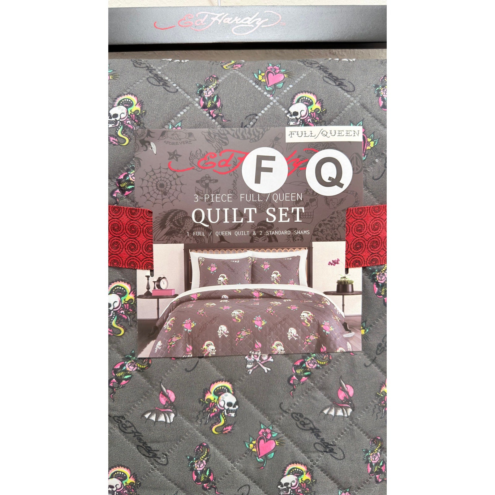Ed Hardy 3 Piece Full/Queen Quilt Set Skulls Hearts Tattoo Grey Pink NWT