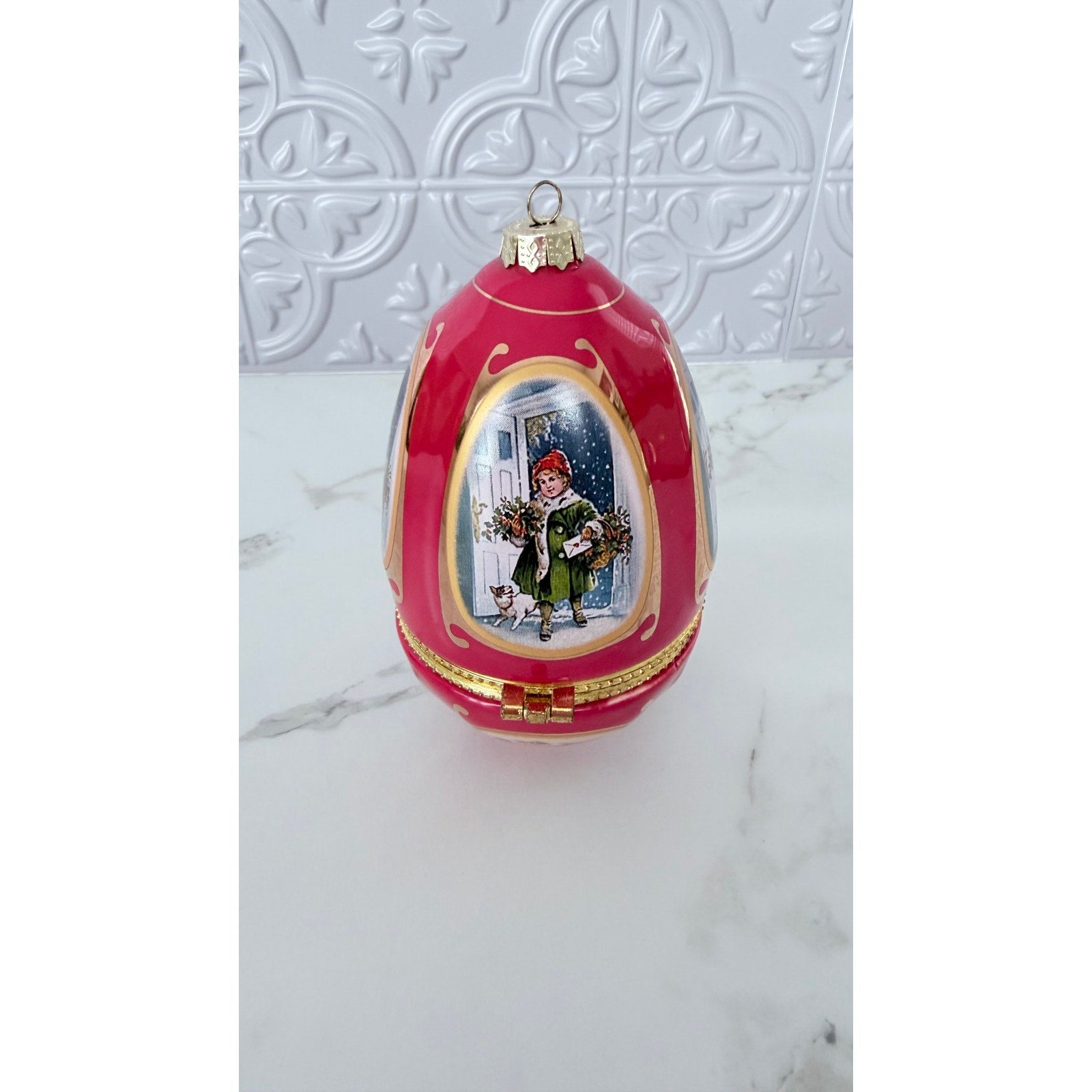 Mr. Christmas Valerie Parr Hill Musical Egg Ornament 2011 - Red
