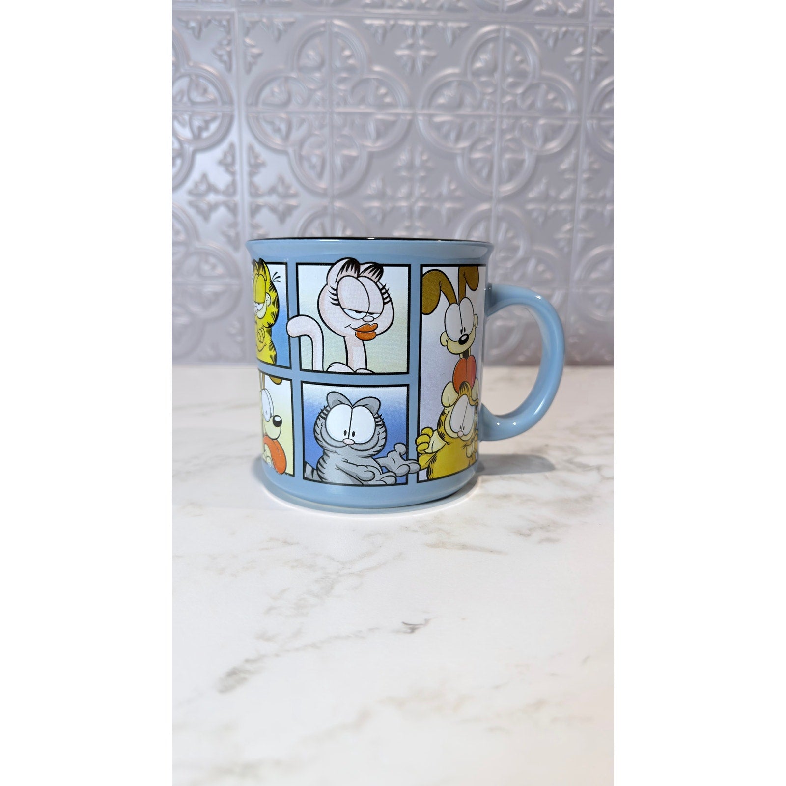Garfield and Friends Comic Strip Blue Ceramic Mug (20 oz) NEW
