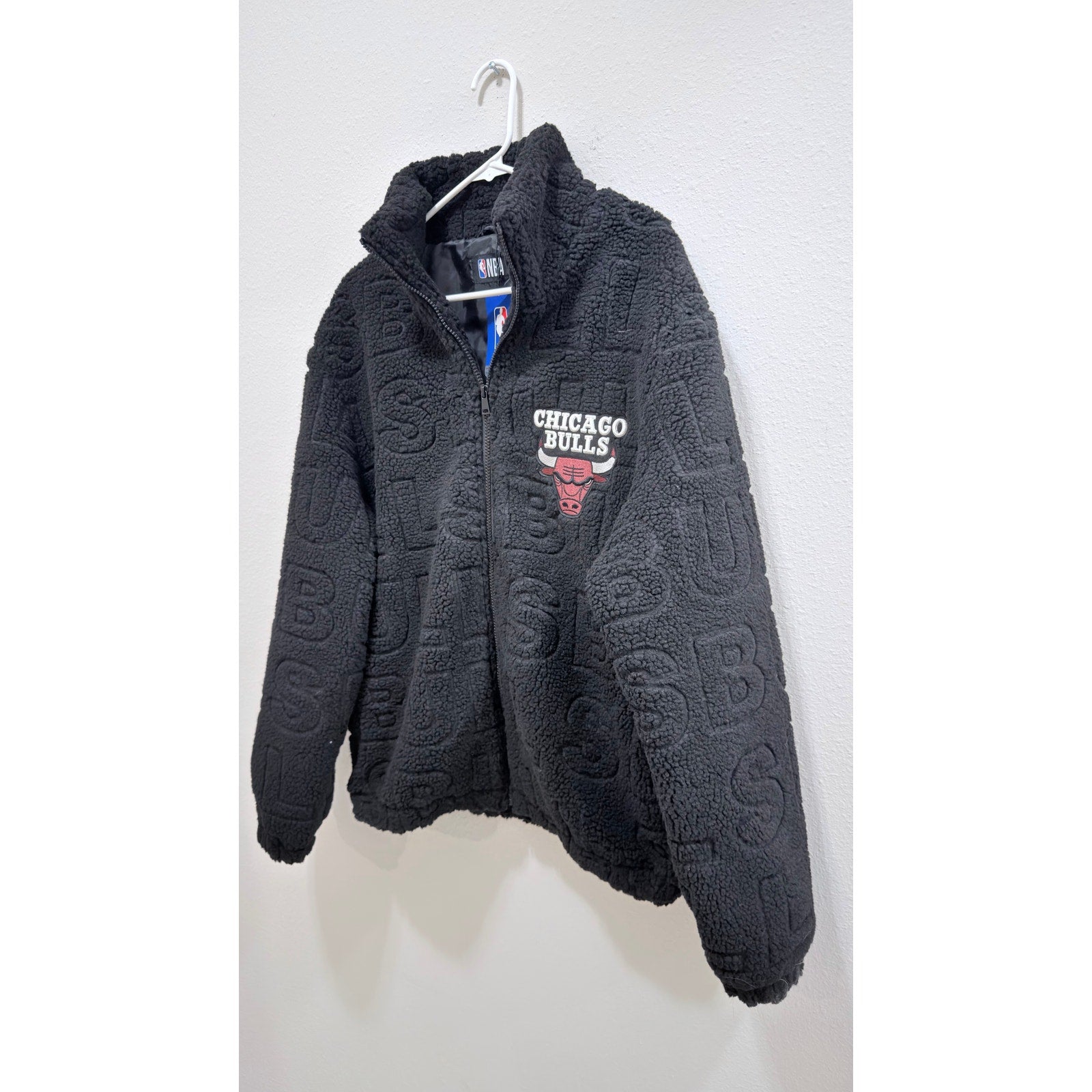 NWT Primark x NBA Chicago Bulls Fleece Zip Jacket - Large