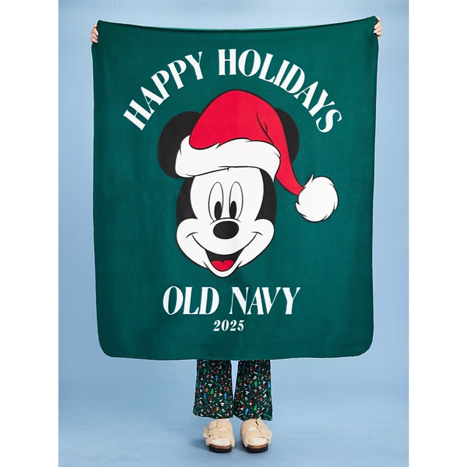 NWT Old Navy x Disney Mickey Mouse Logo-Graphic Fleece Blanket
