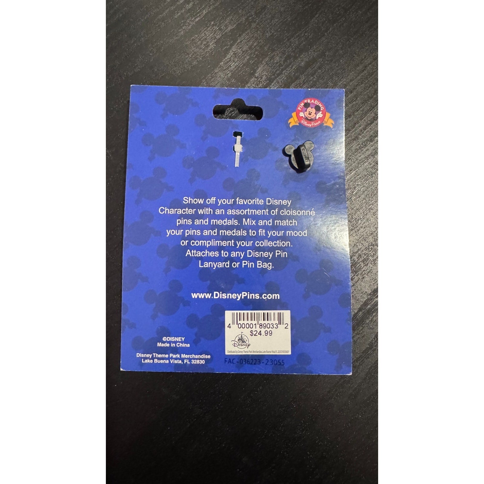 Disney Parks Pin Trading Lanyard Medal & Mickey Icon "D" Pin Set (New)