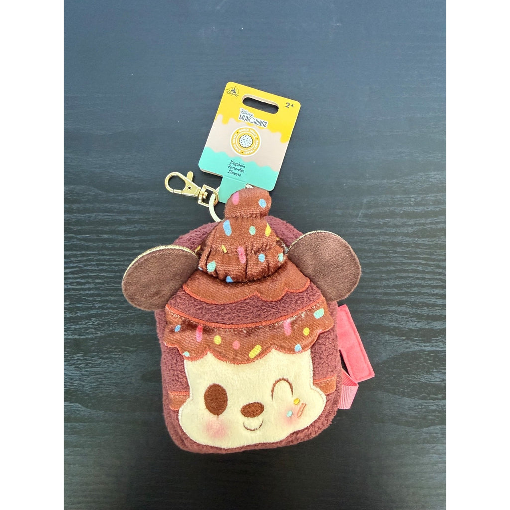 Disney Parks Munchlings Mickey Mouse Mocha Cupcake Backpack Keychain – NWT