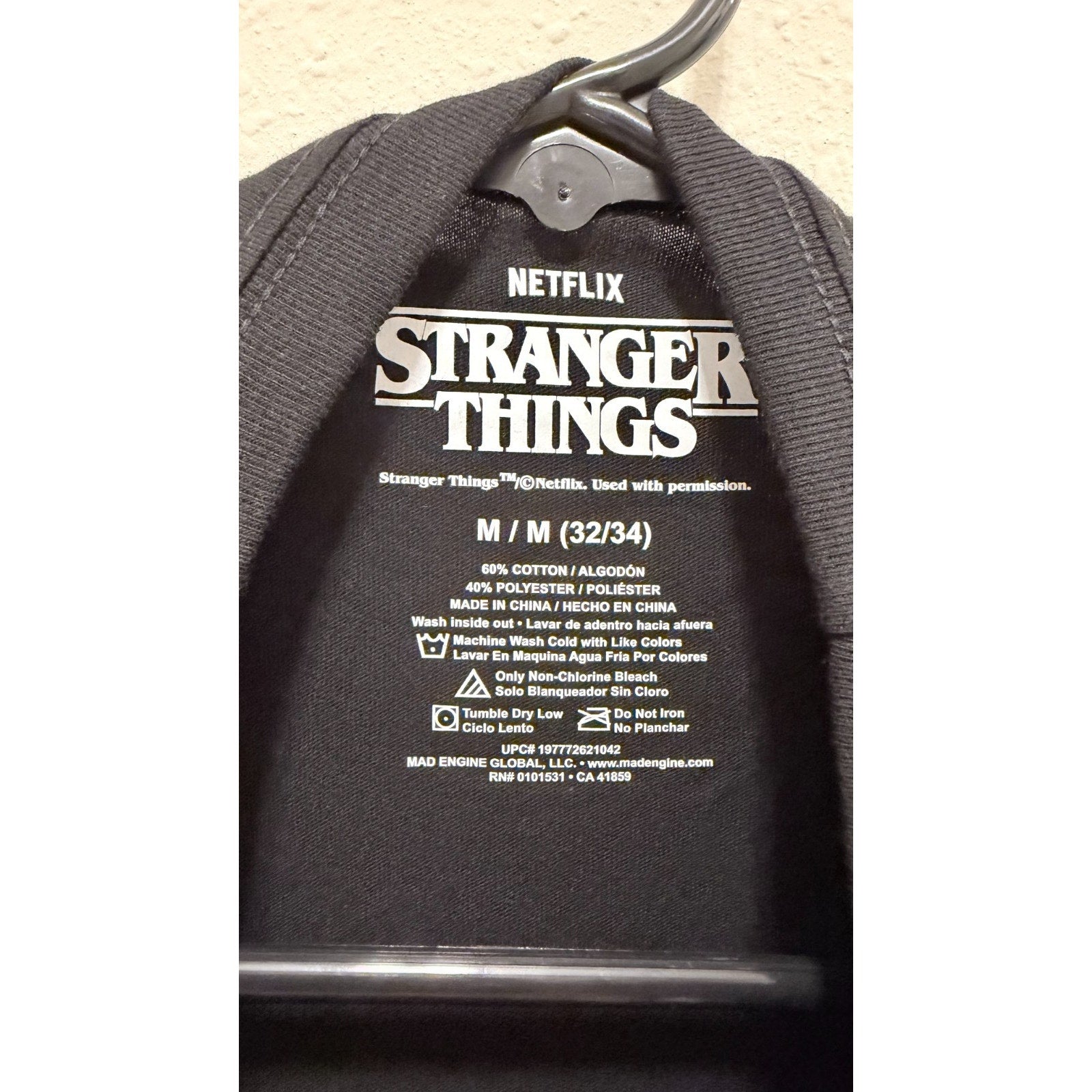 Stranger Things Hellfire Club Graphic Tee - Men's Medium - Netflix Official