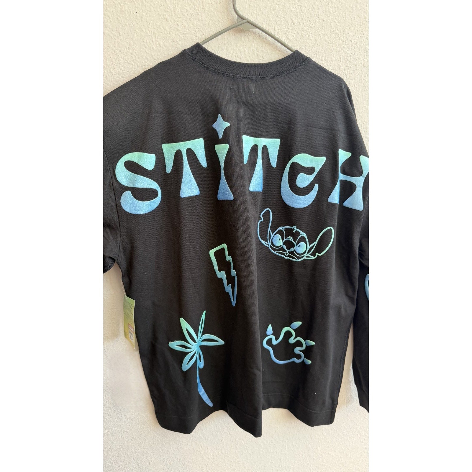 Disney Parks x Spirit Jersey Stitch 626 Adult Large NWT