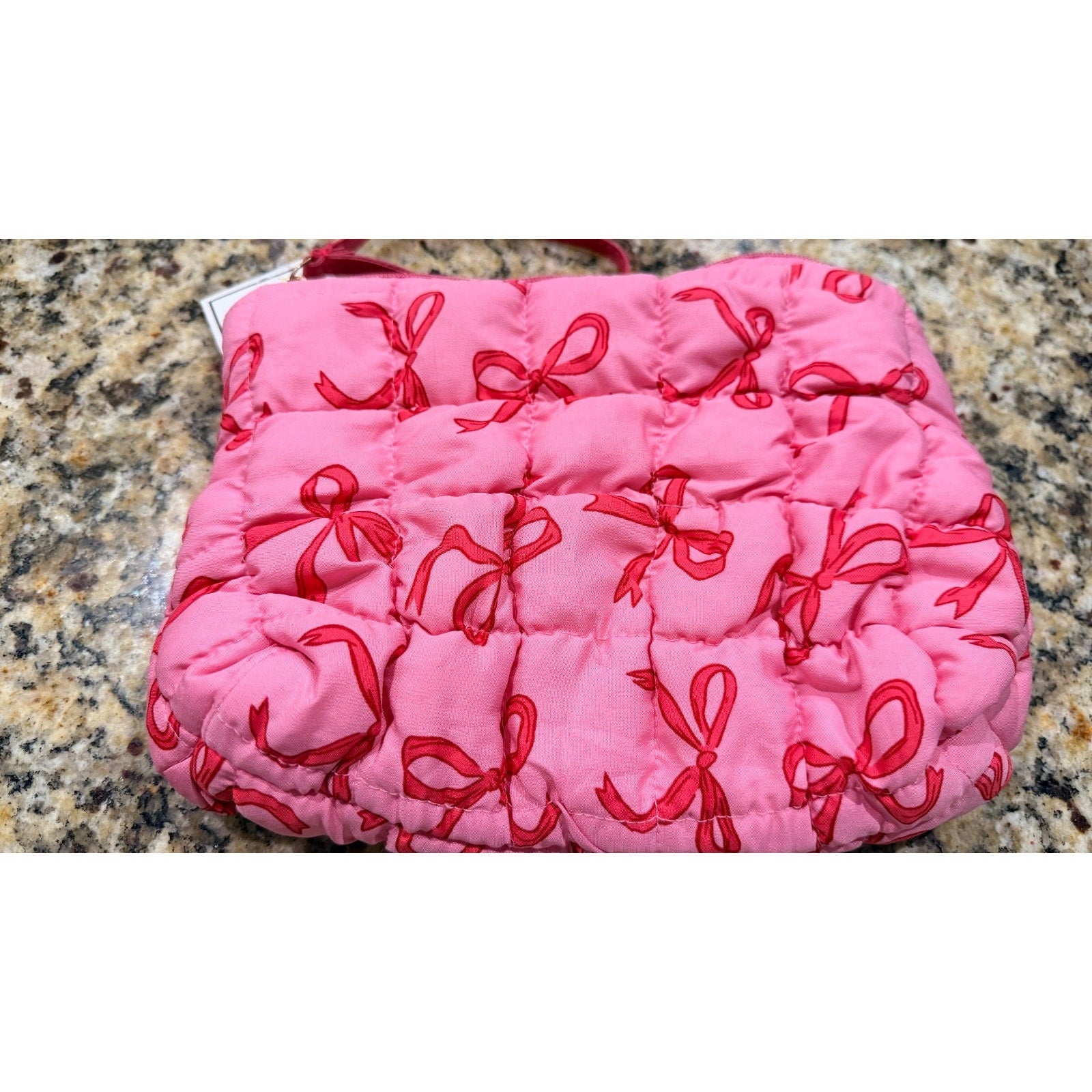 NWT Pink Bow Quilted Wristlet Bag