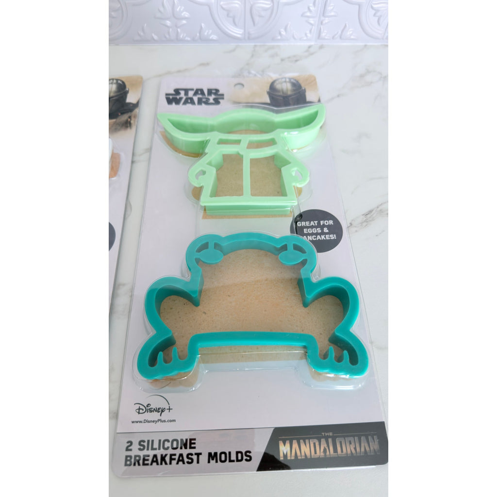 NEW Star Wars The Mandalorian 2pc Silicone Breakfast Mold Rings - Grogu & Frog